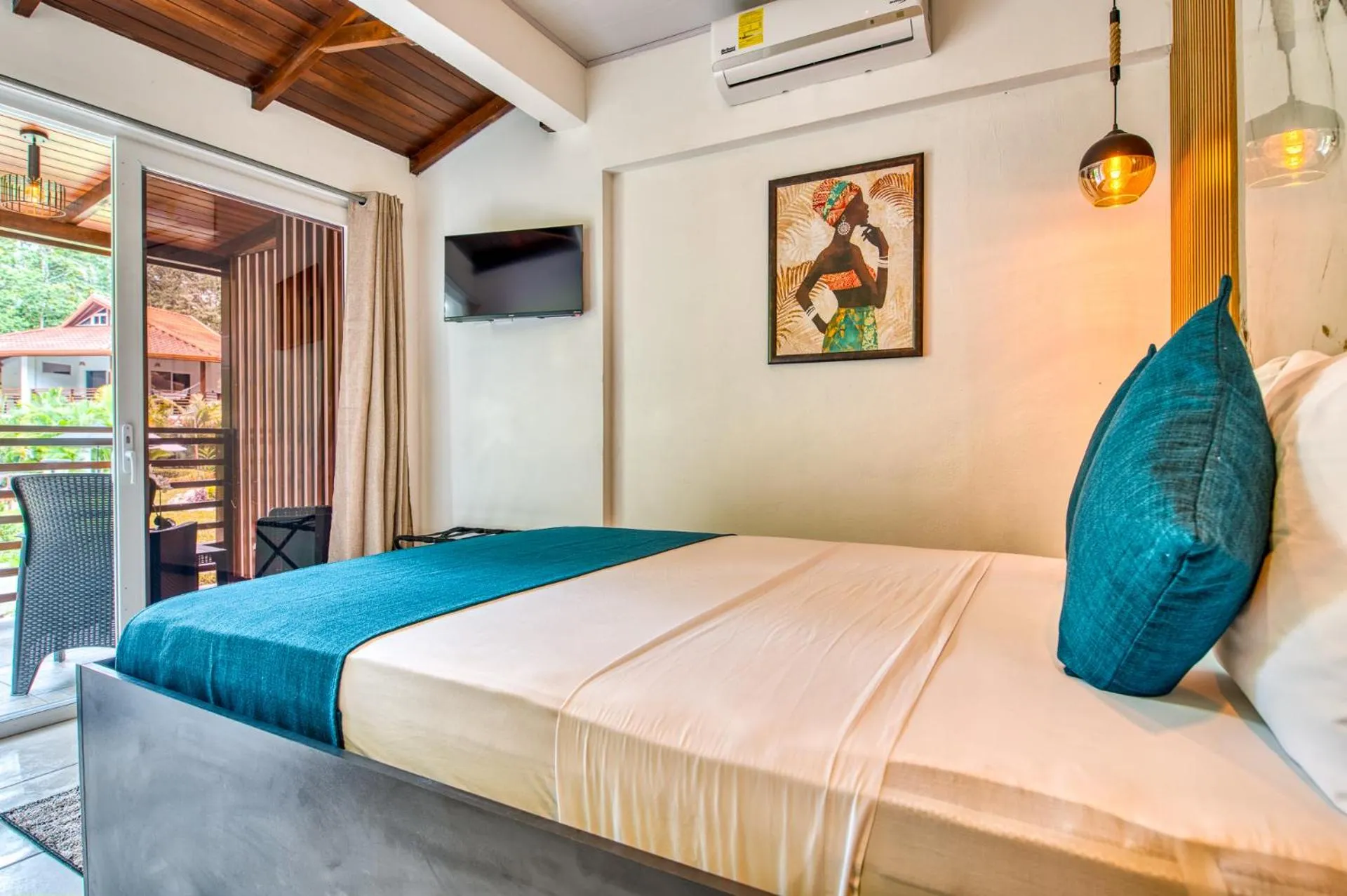 Bed in Terrazas del Caribe Hotel