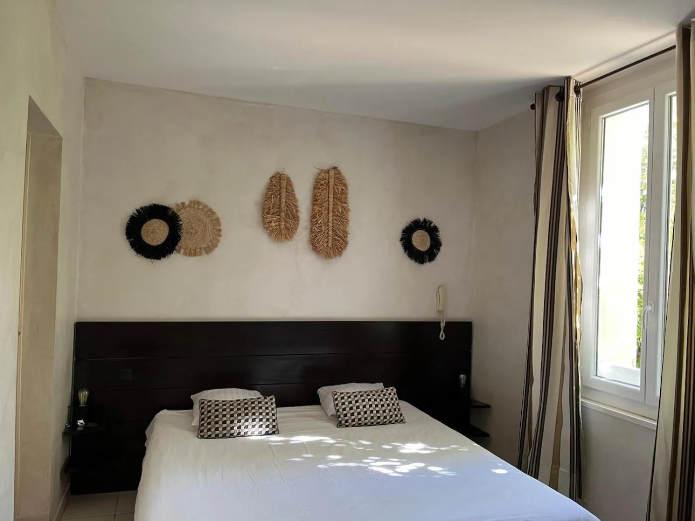 Bedroom, Bed in hôtel Le Synaya