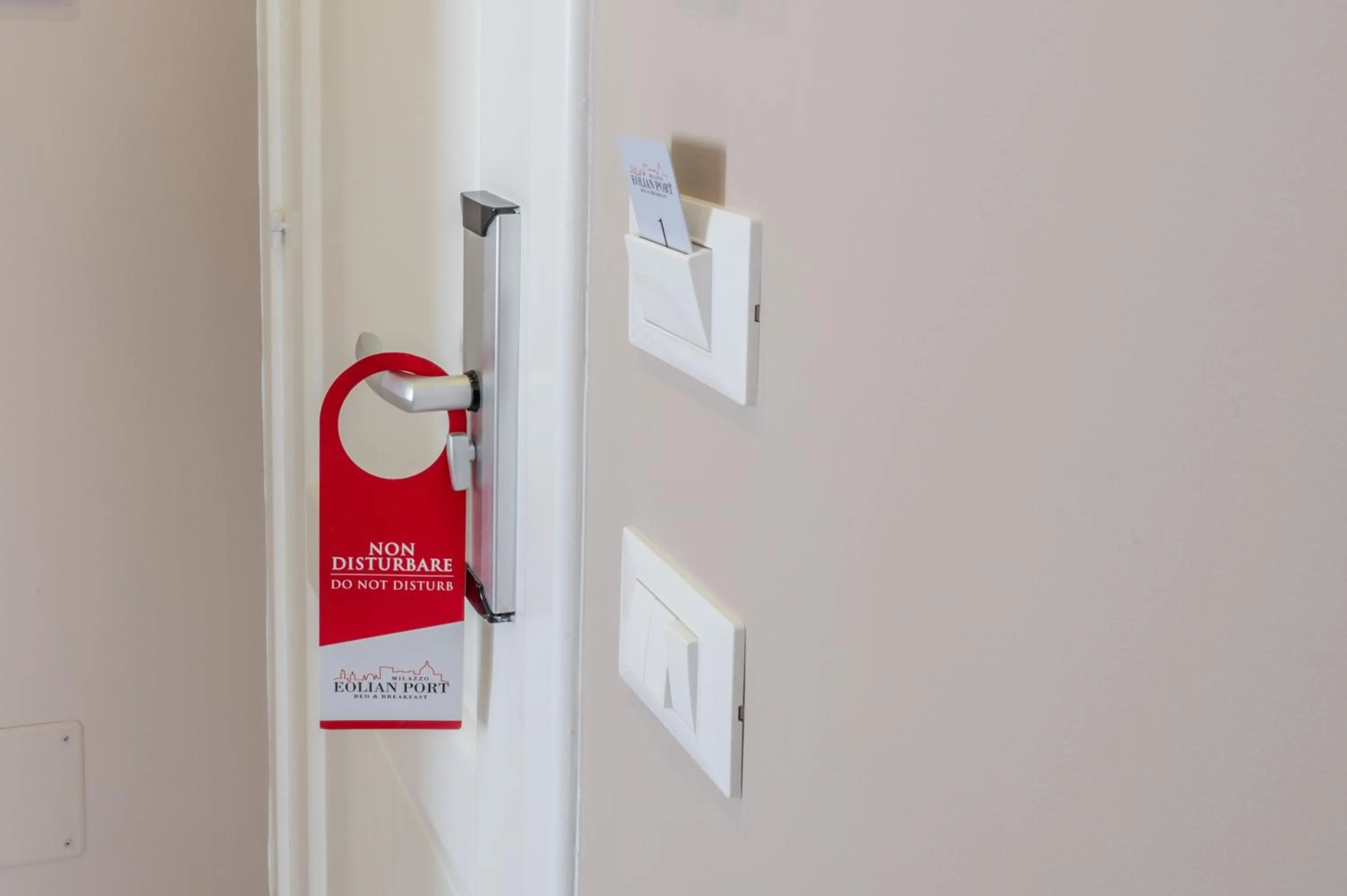 Logo/Certificate/Sign in Eolian Port B&B