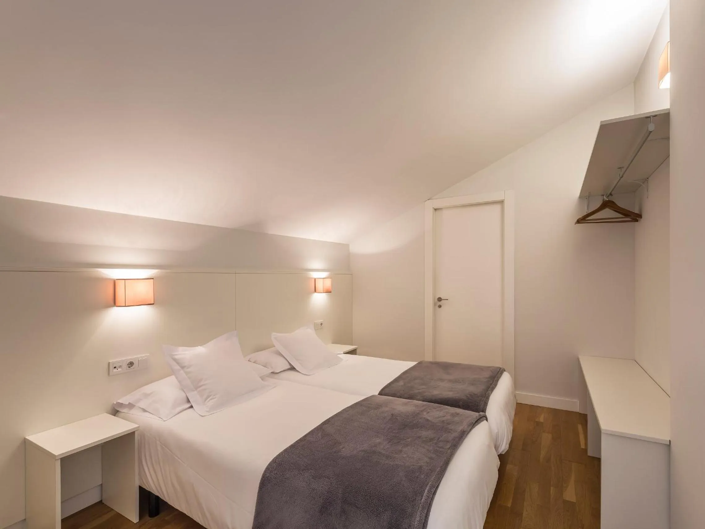 Bedroom, Bed in Mon Suites Catedral