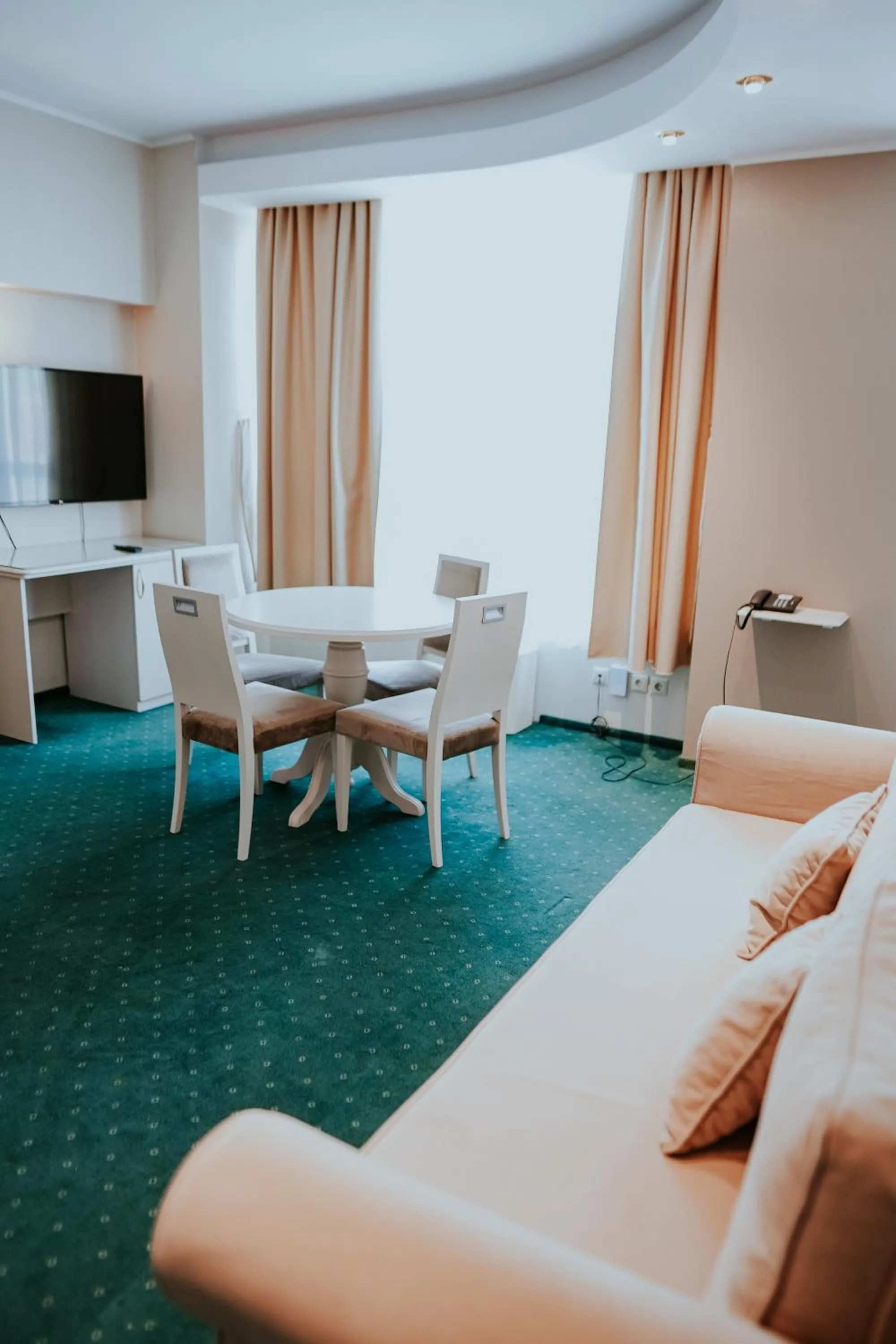 Living room, Bed in Unirea Hotel & Spa