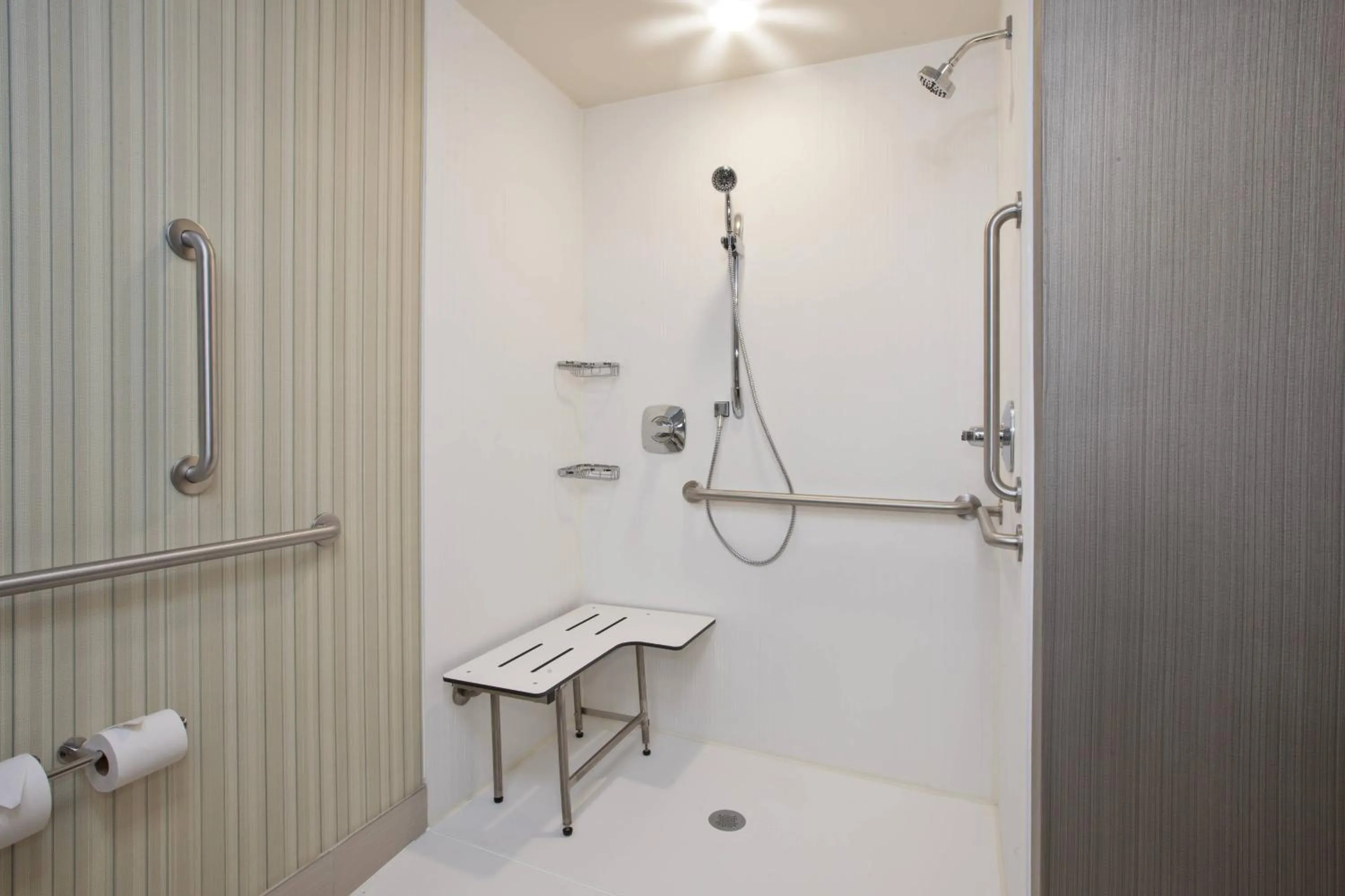 Bathroom in Courtyard by Marriott St. Joseph-Benton Harbor