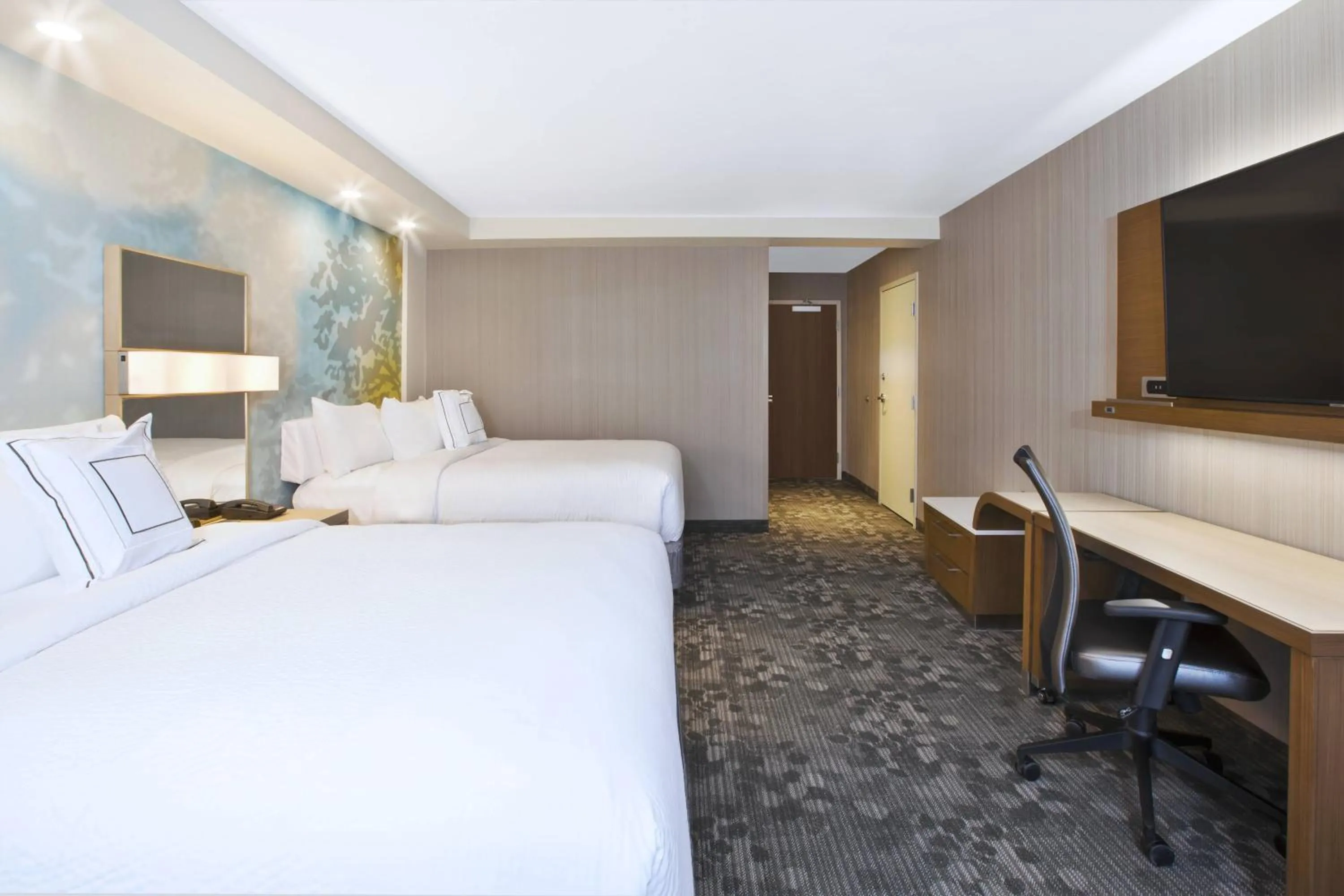 Photo of the whole room, Bed in Courtyard by Marriott St. Joseph-Benton Harbor