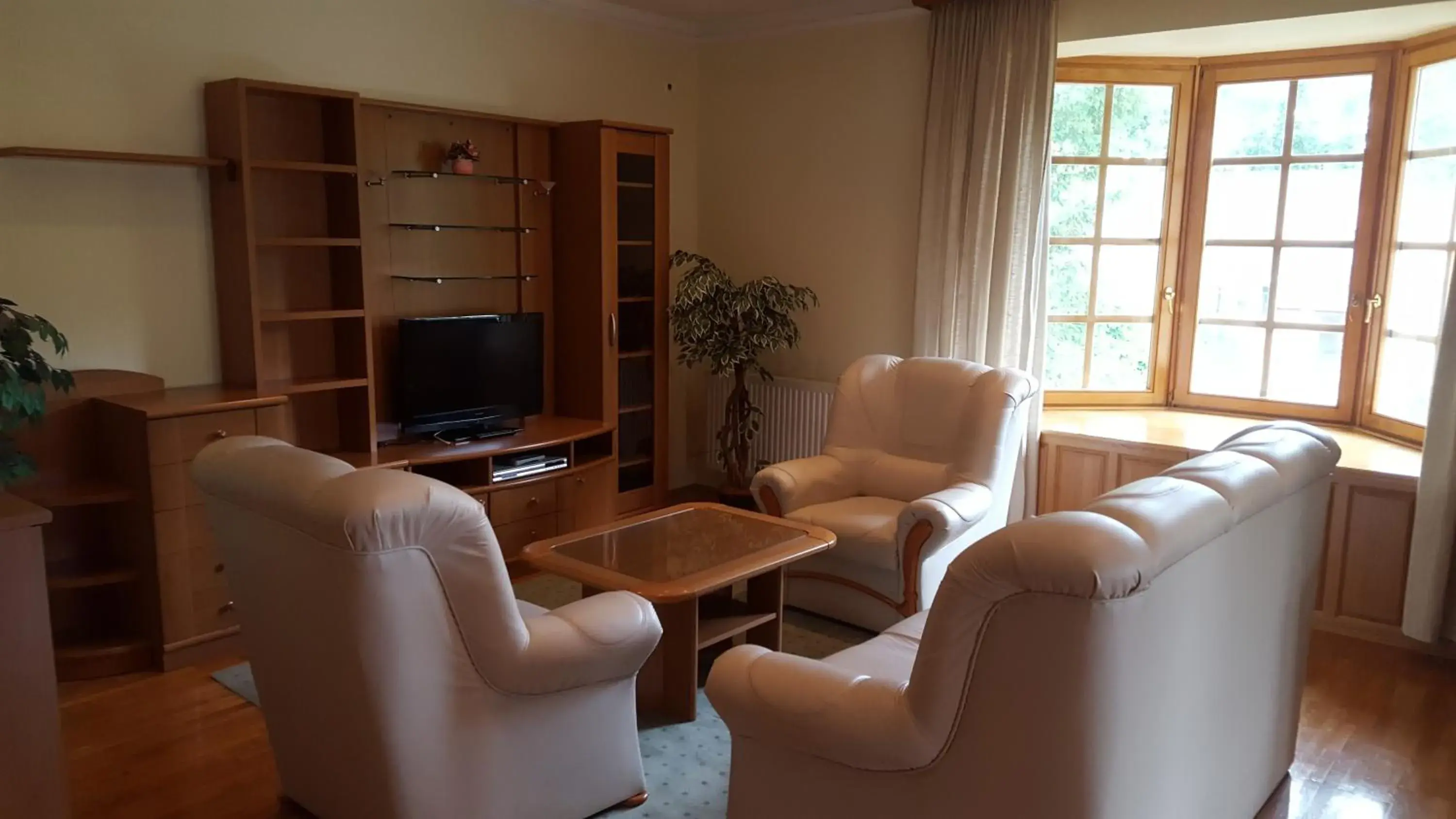 Family Room with Garden View - single occupancy in Laetitia Panzió Family Room with Garden View - single occupancy in Laetitia Panzió
