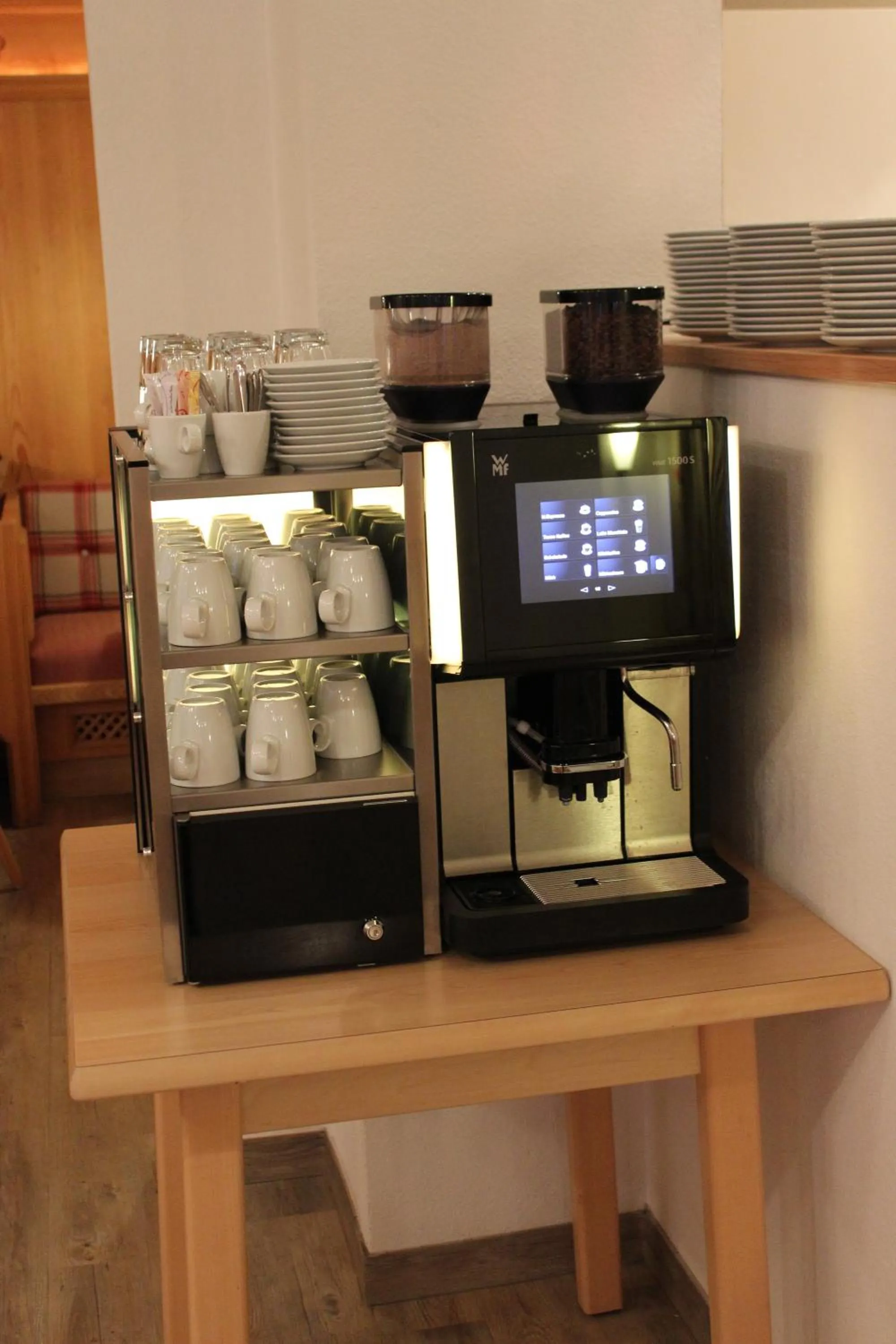 Buffet breakfast in Pension Michael