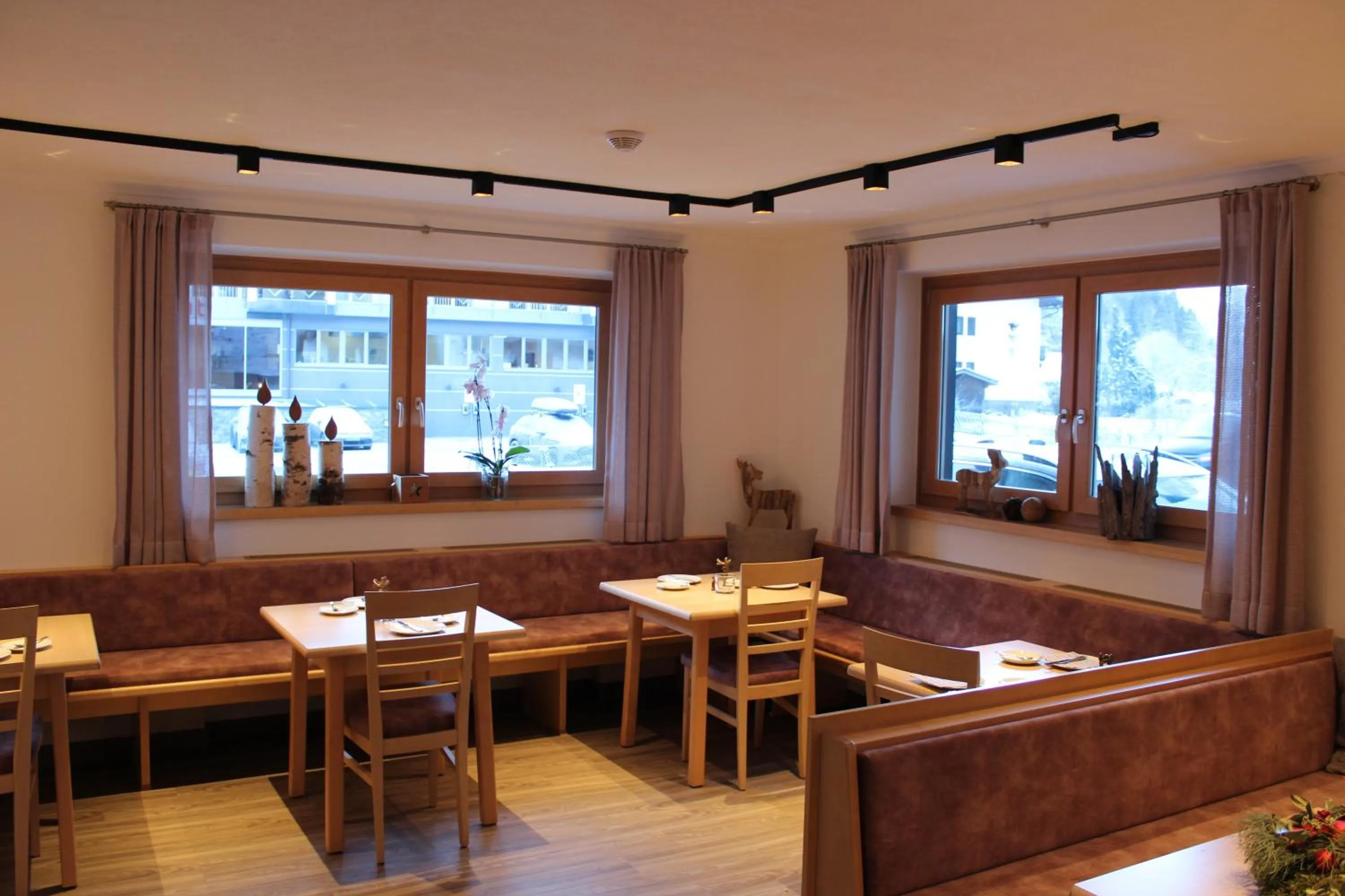 Buffet breakfast in Pension Michael