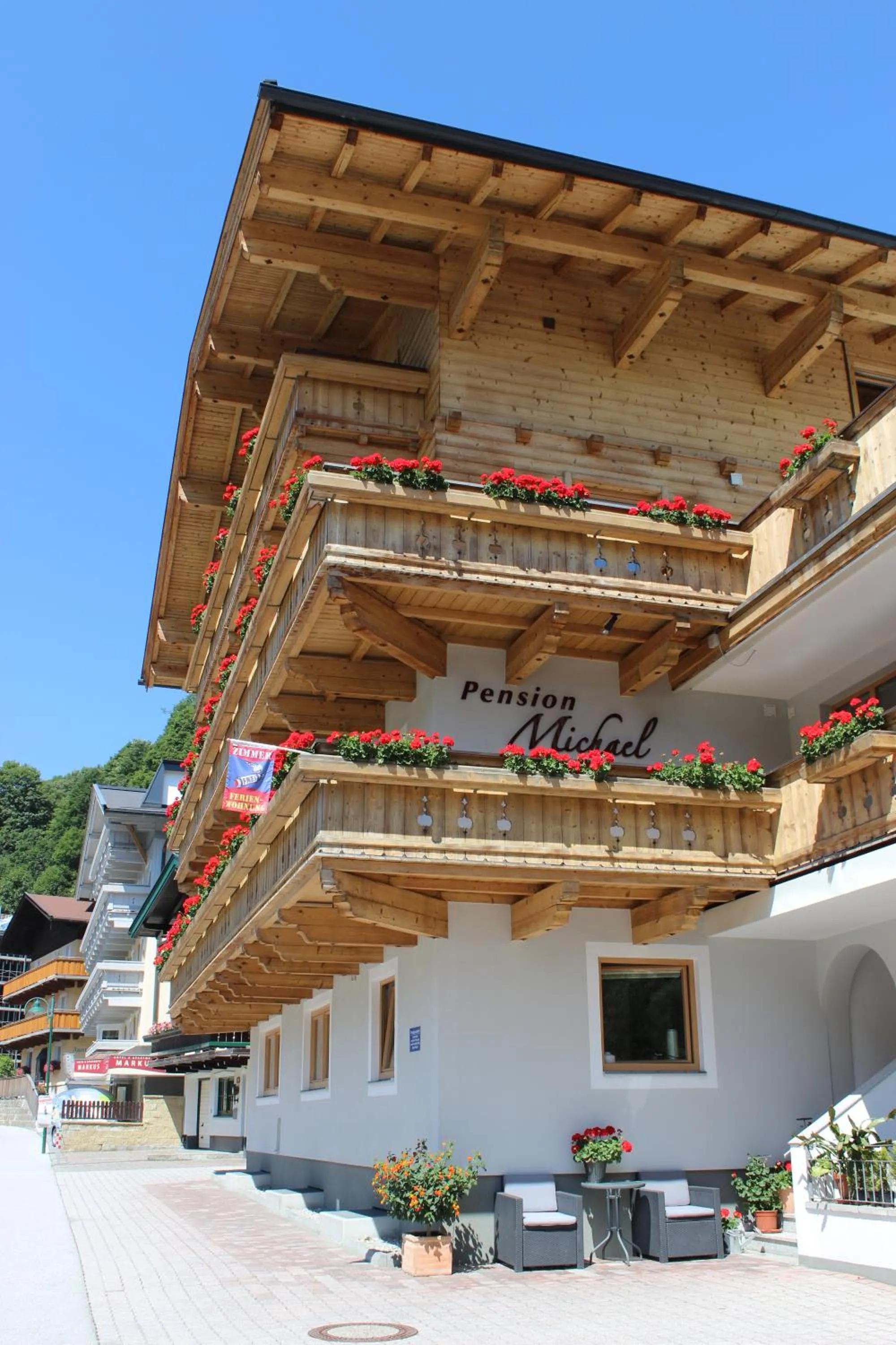 Facade/entrance in Pension Michael