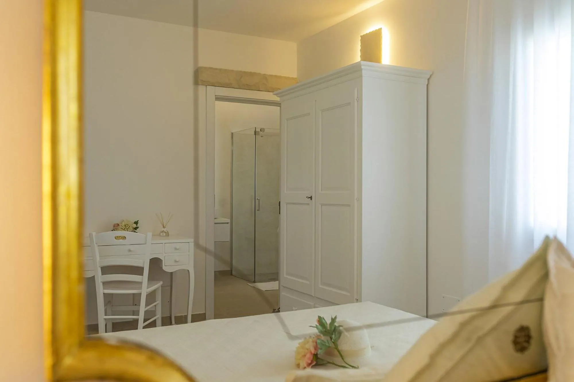 Bedroom, Bed in Petra Bianca