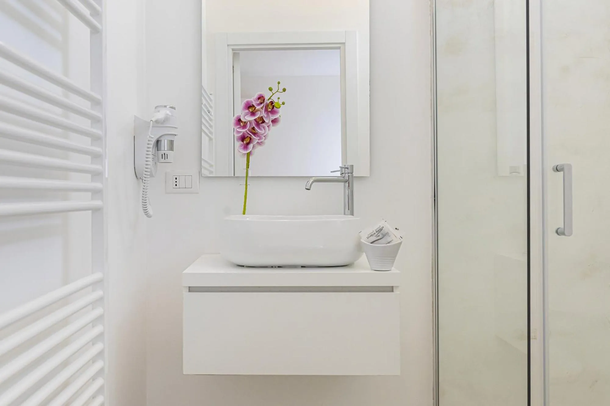 Bathroom in Petra Bianca