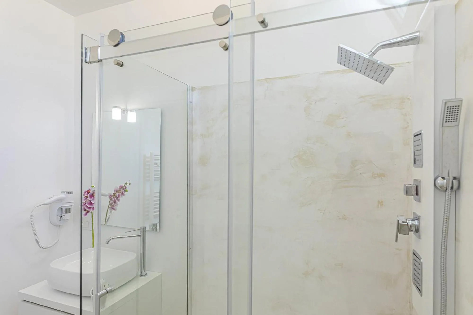 Bathroom in Petra Bianca