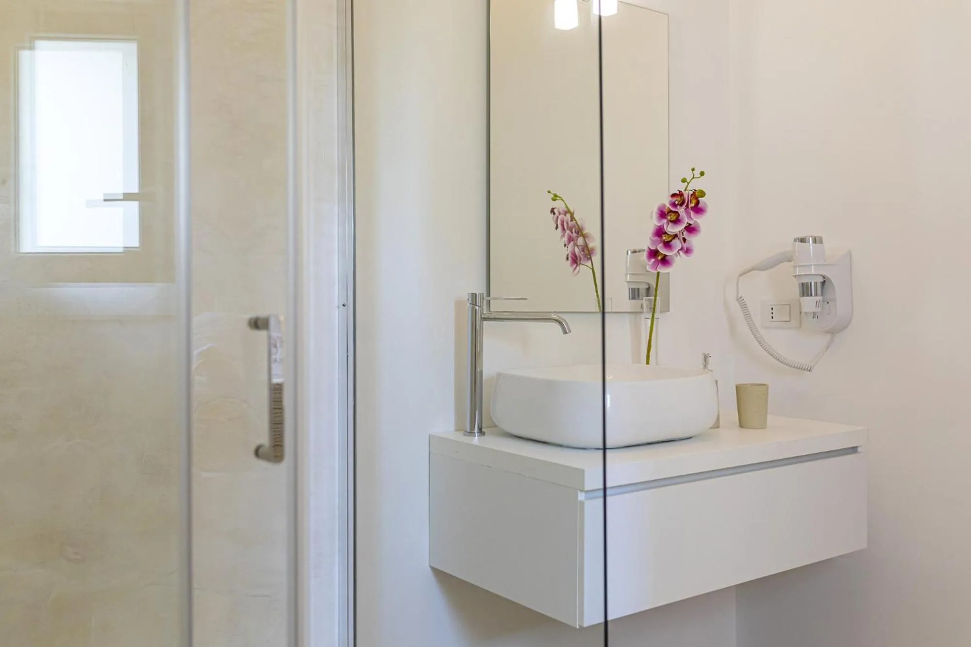 Bathroom in Petra Bianca