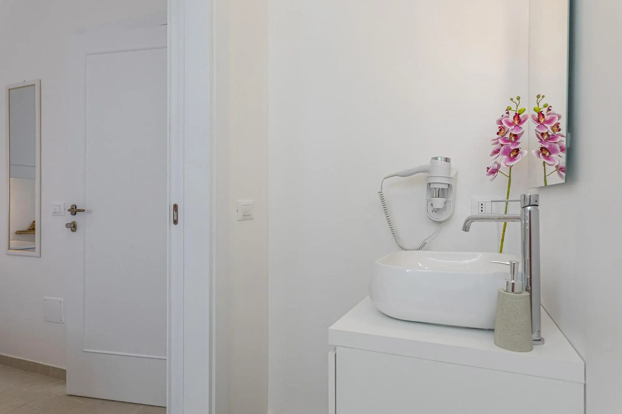 Bathroom in Petra Bianca