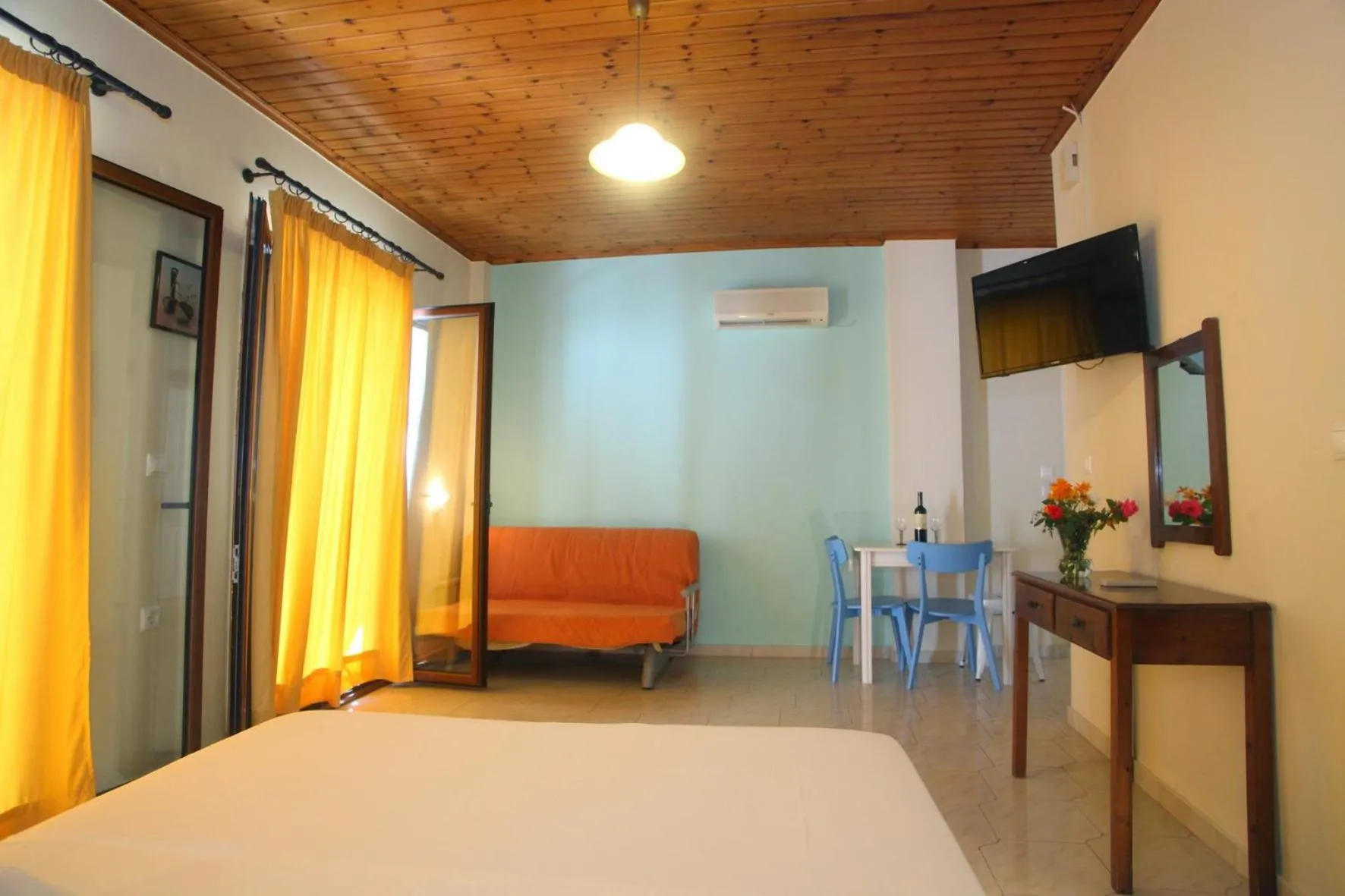 Bed in Vicky Apartments