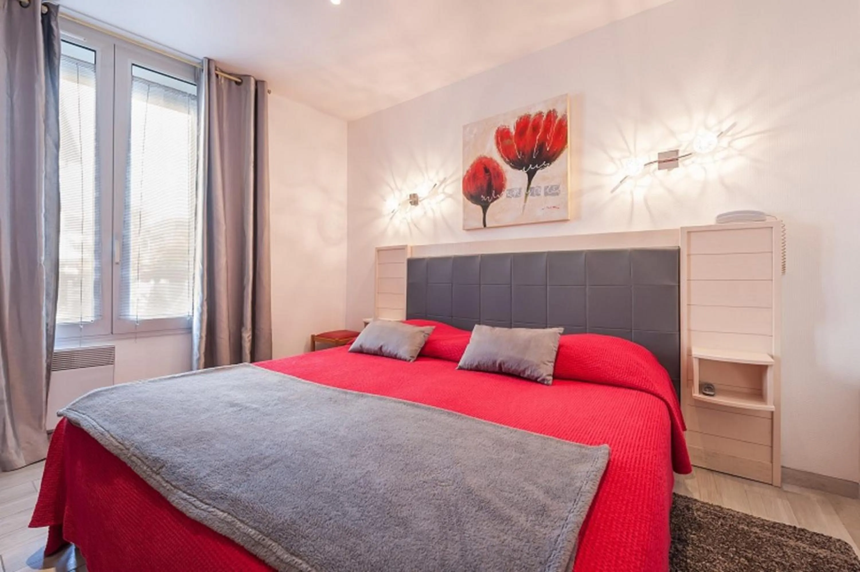 Bed in Hôtel de la Plage