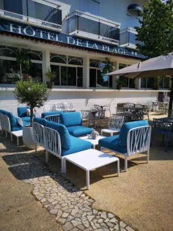 Facade/entrance in Hôtel de la Plage