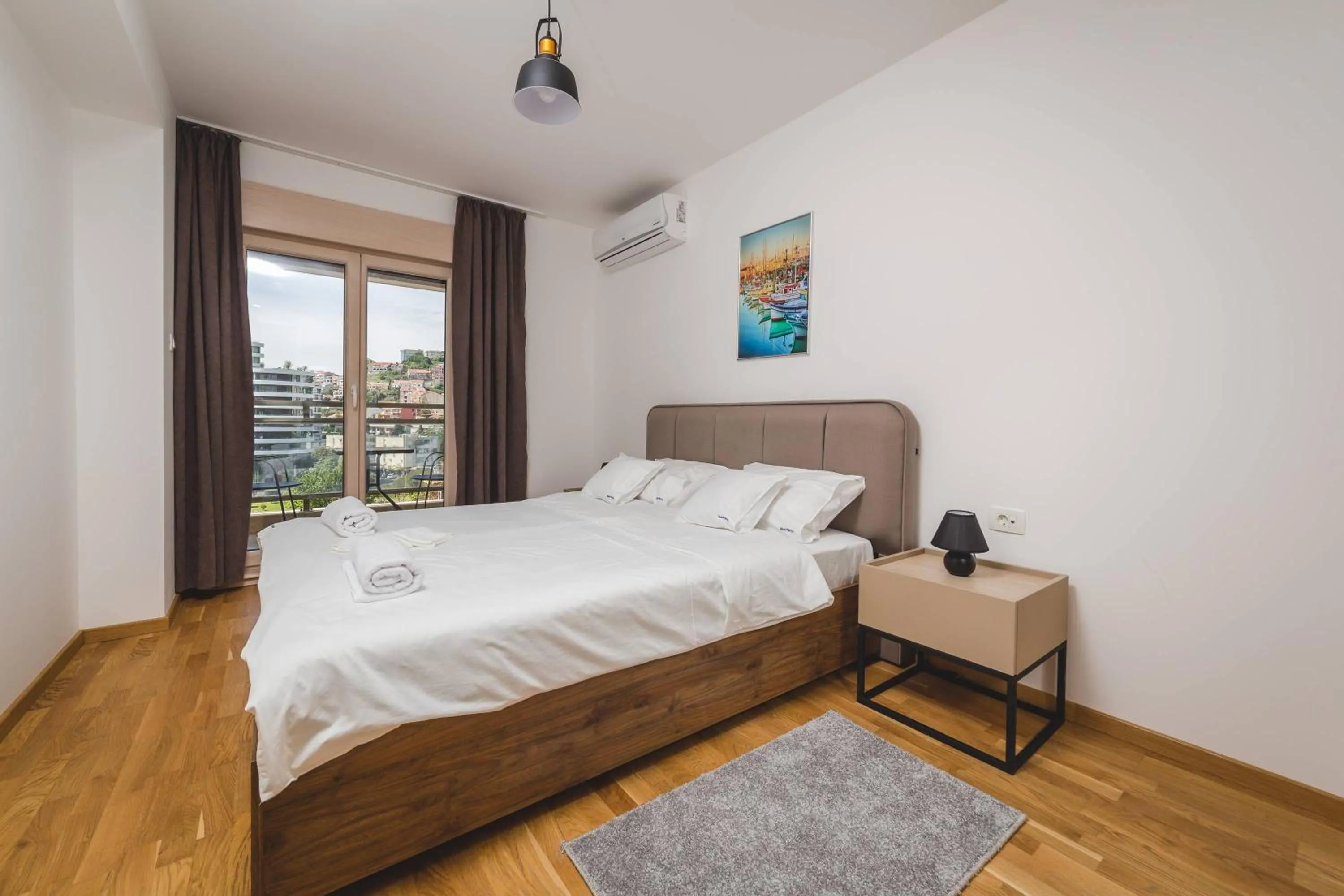 Bed in Blue Marlin Apartments