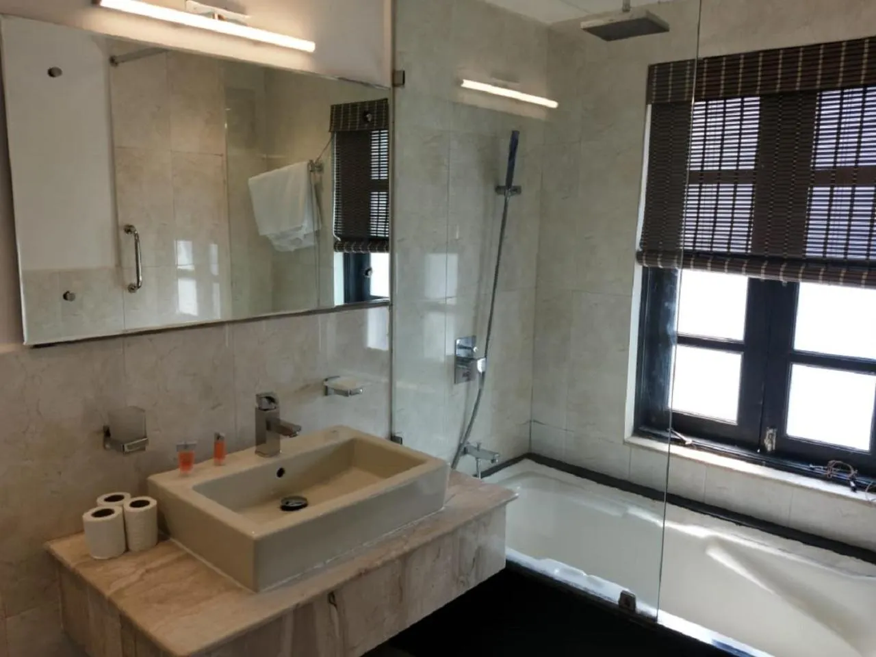 Shower in Silver Sands Hideaway Resort, Candolim