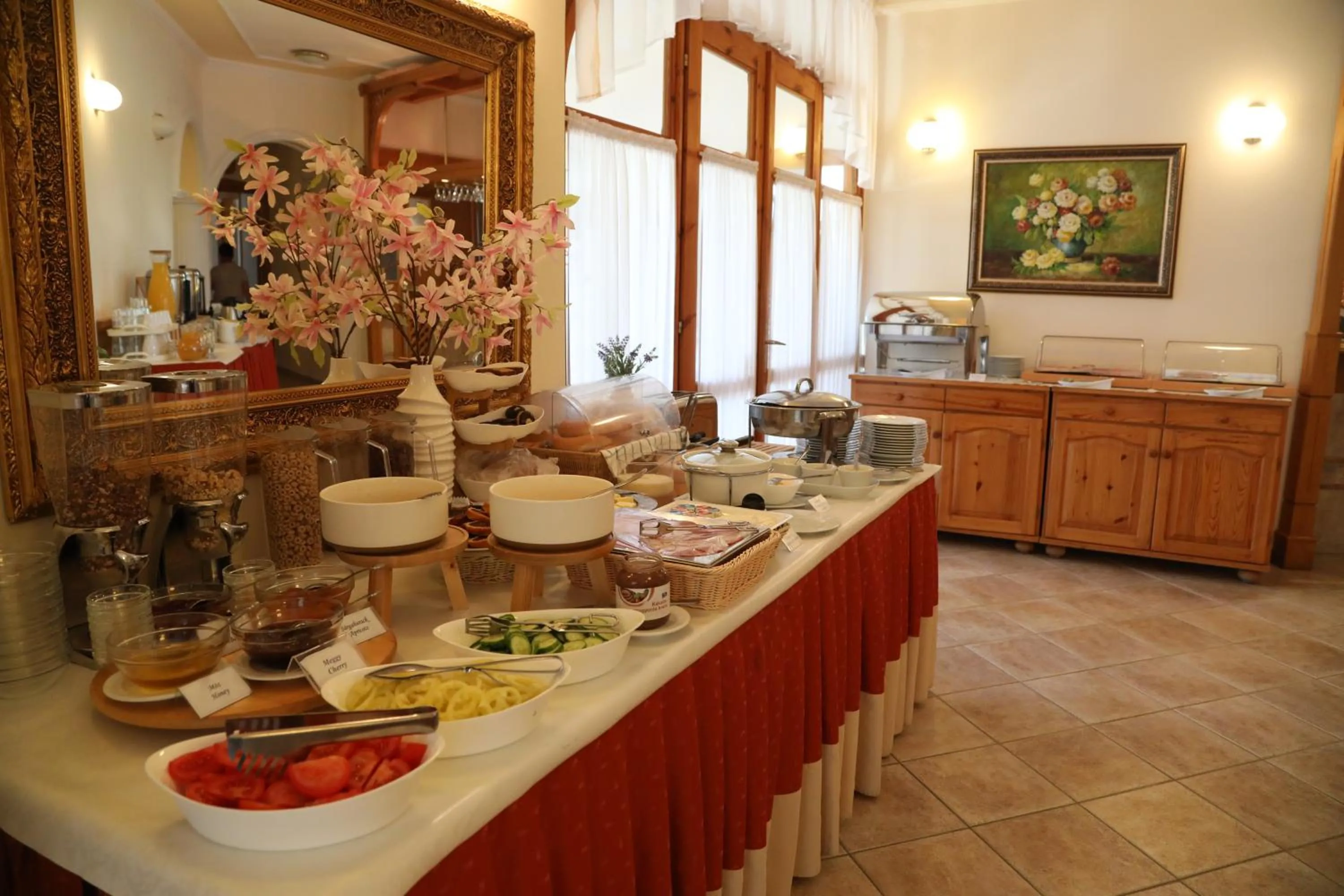 Food and drinks in Hajdú Kastély Hotel