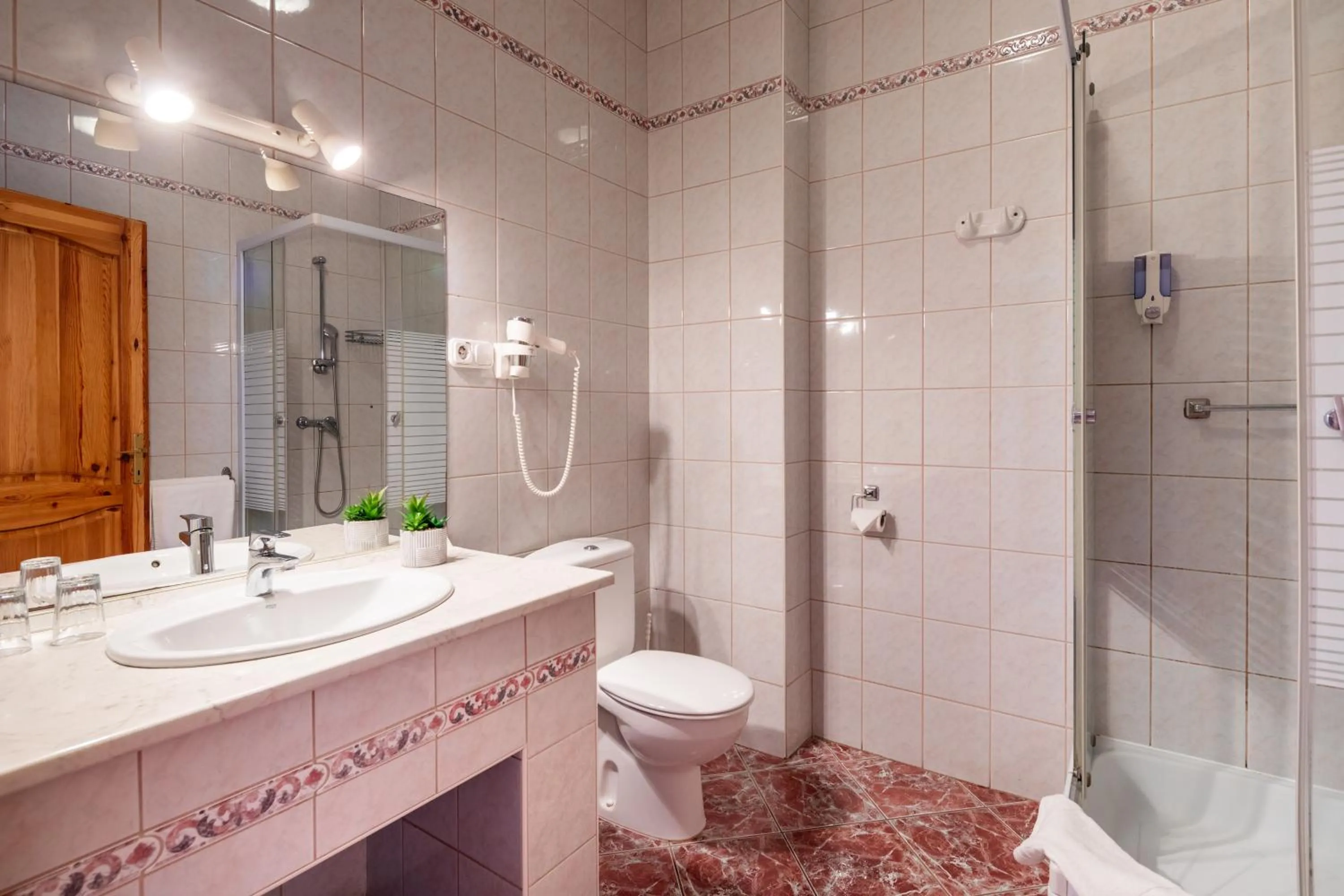Bathroom in Hajdú Kastély Hotel