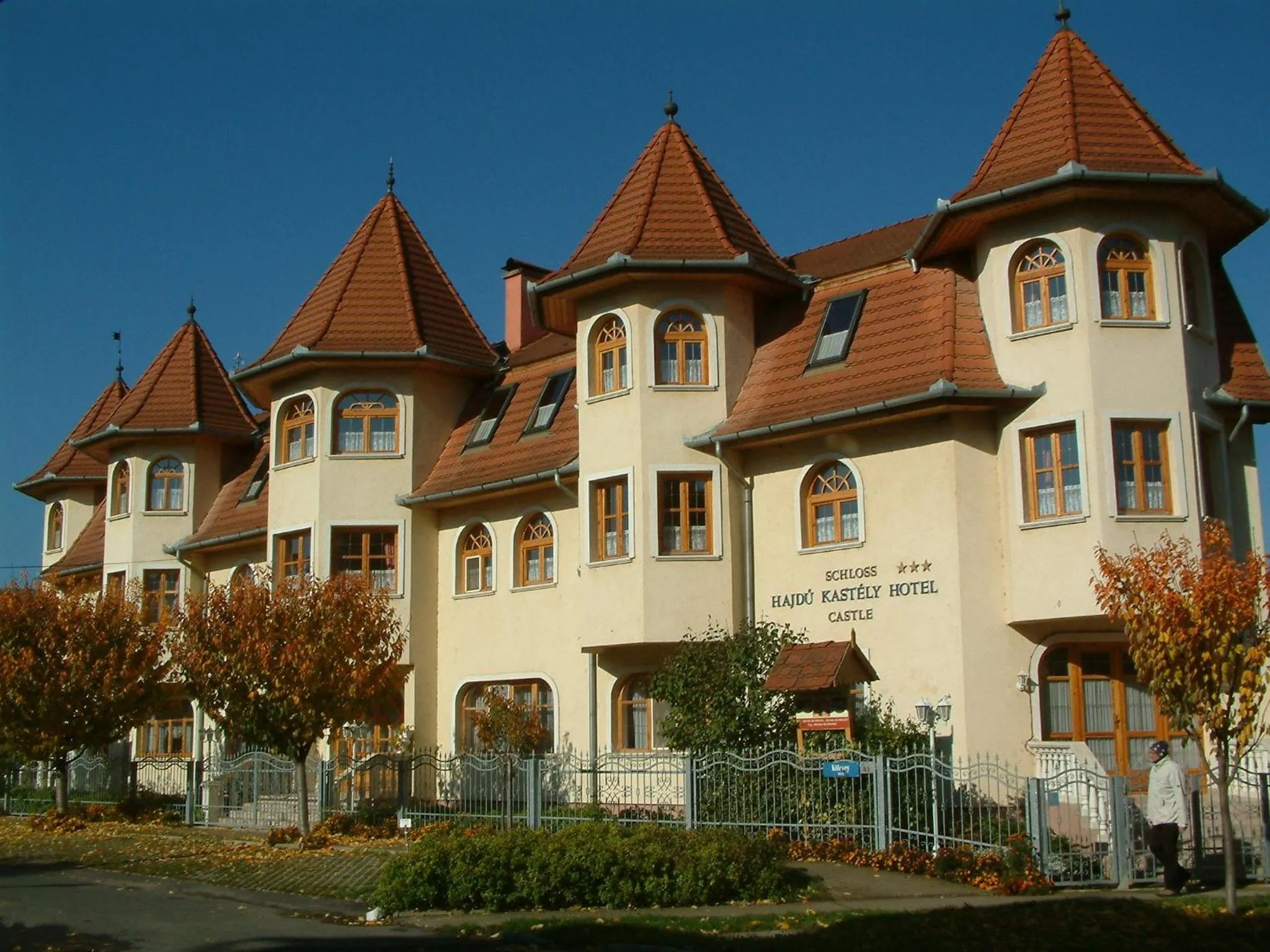 Facade/entrance in Hajdú Kastély Hotel