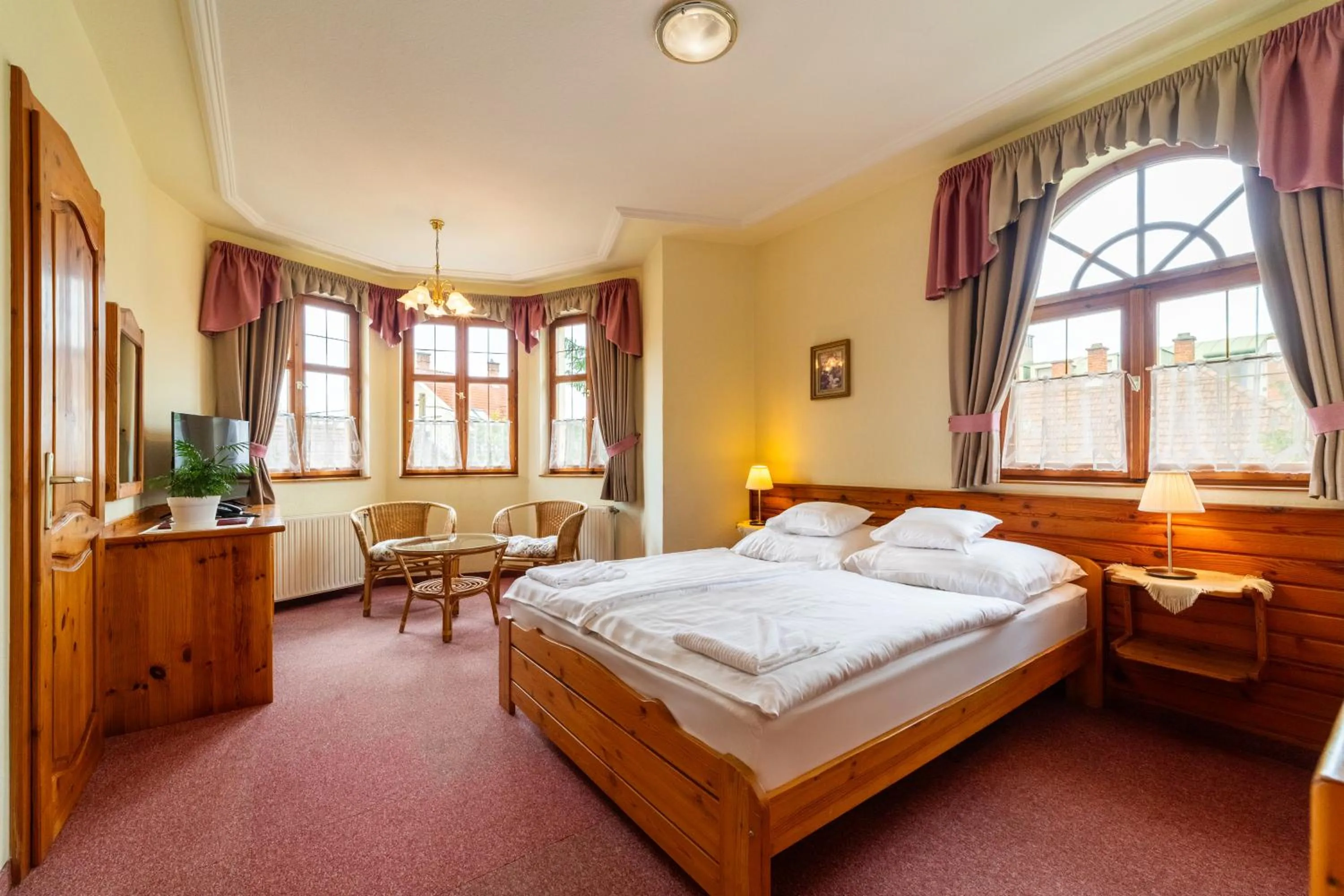 Bedroom, Bed in Hajdú Kastély Hotel