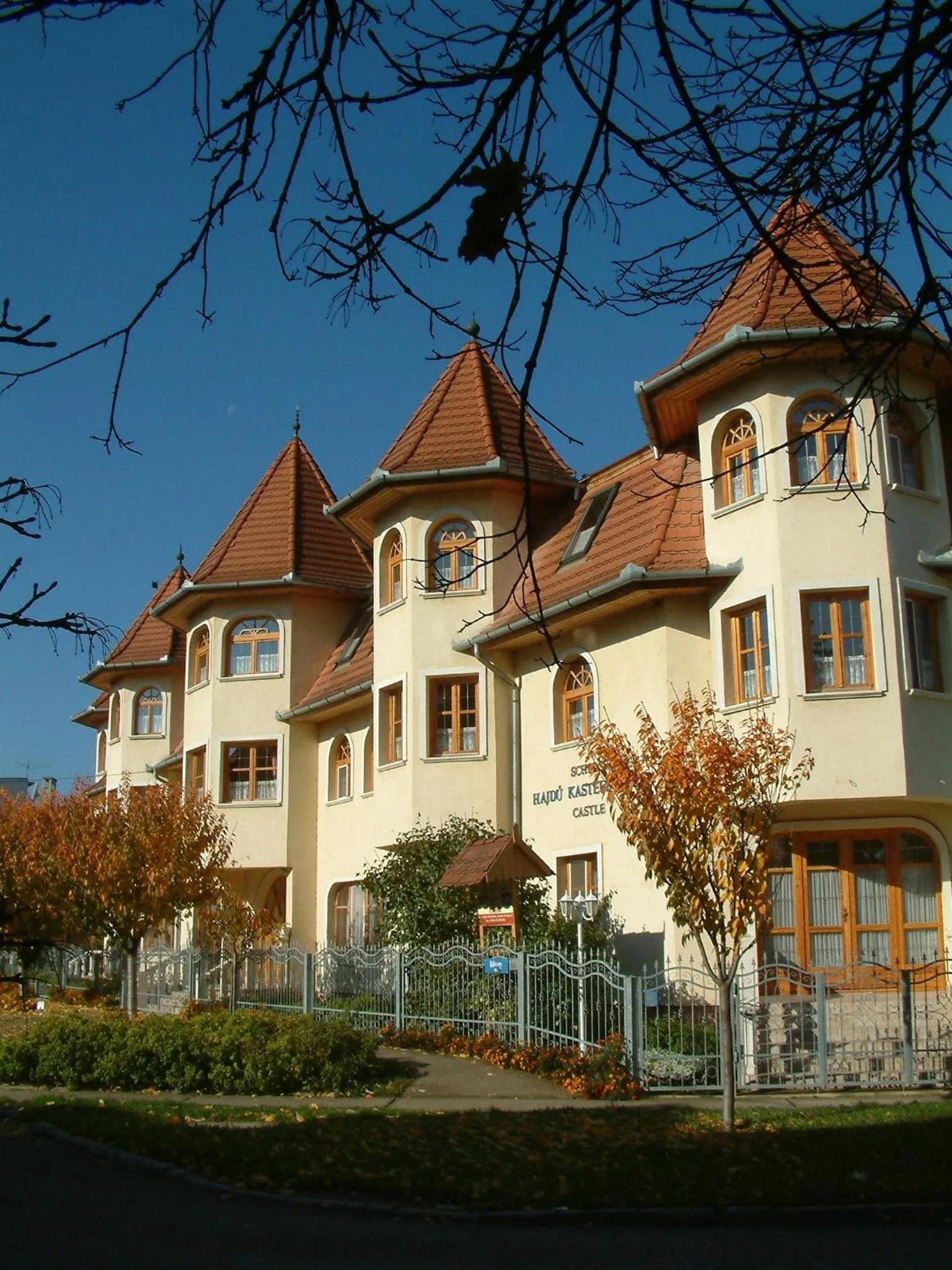 Property building in Hajdú Kastély Hotel