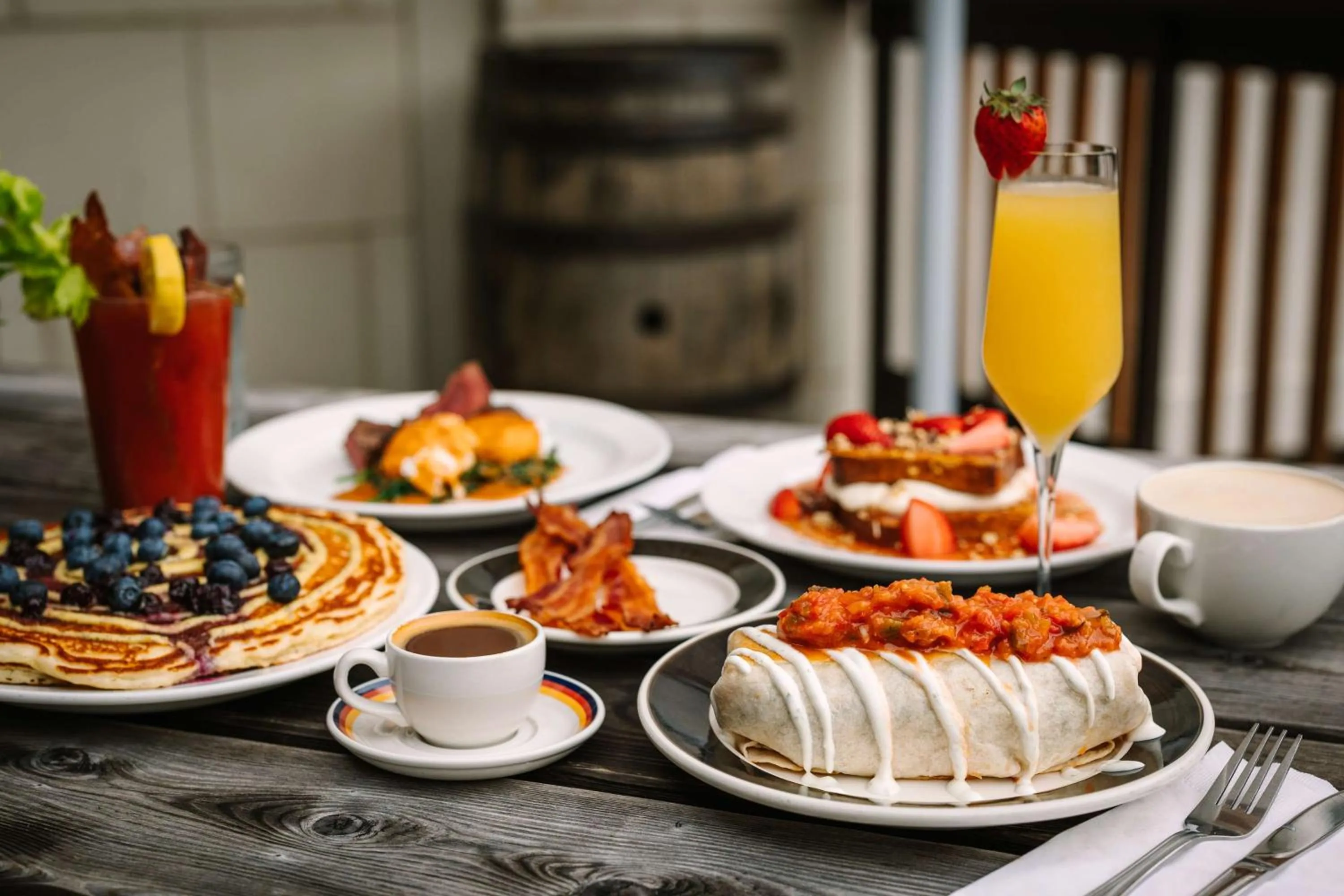 Dining area in Graduate by Hilton Knoxville