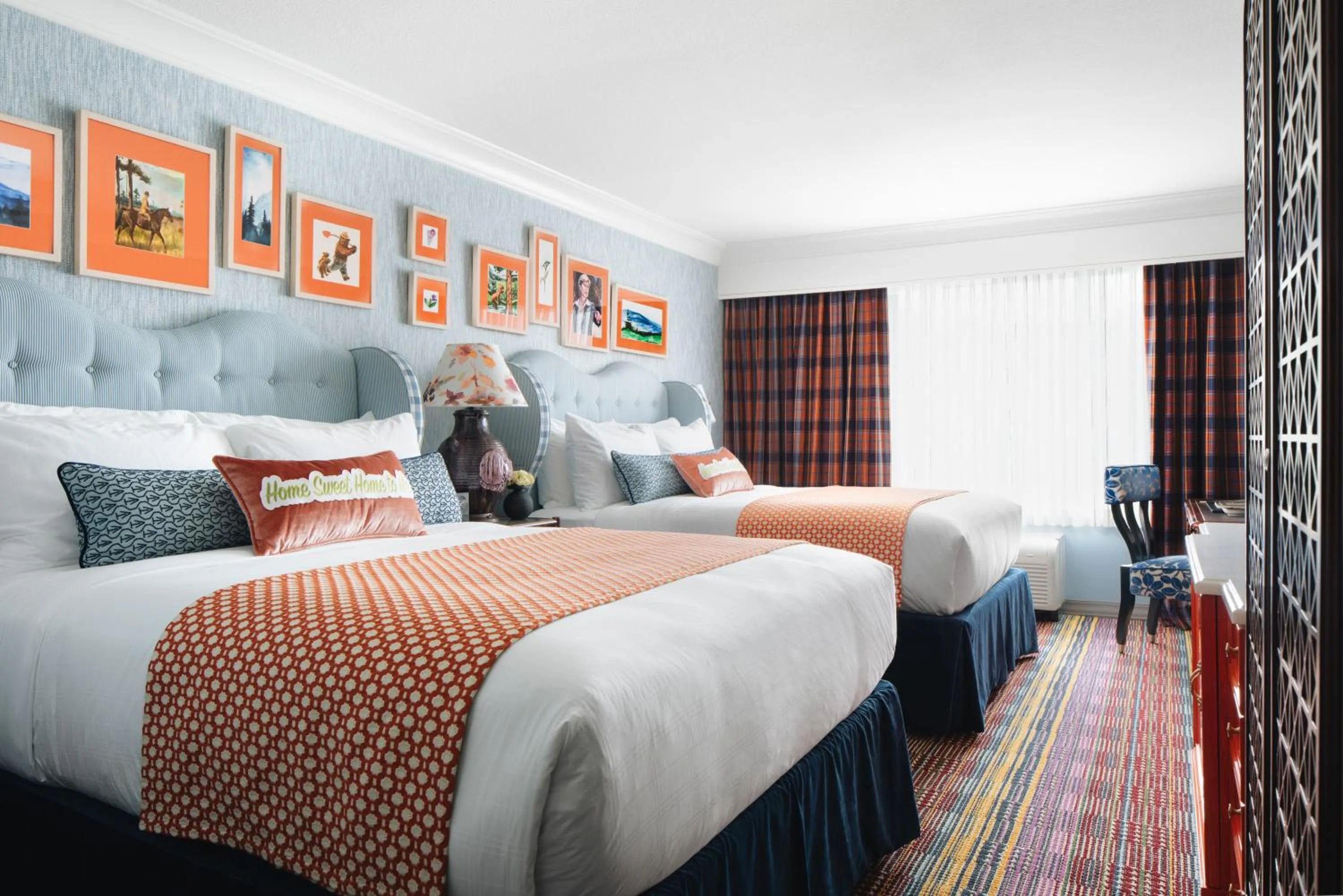 Bed in Graduate by Hilton Knoxville