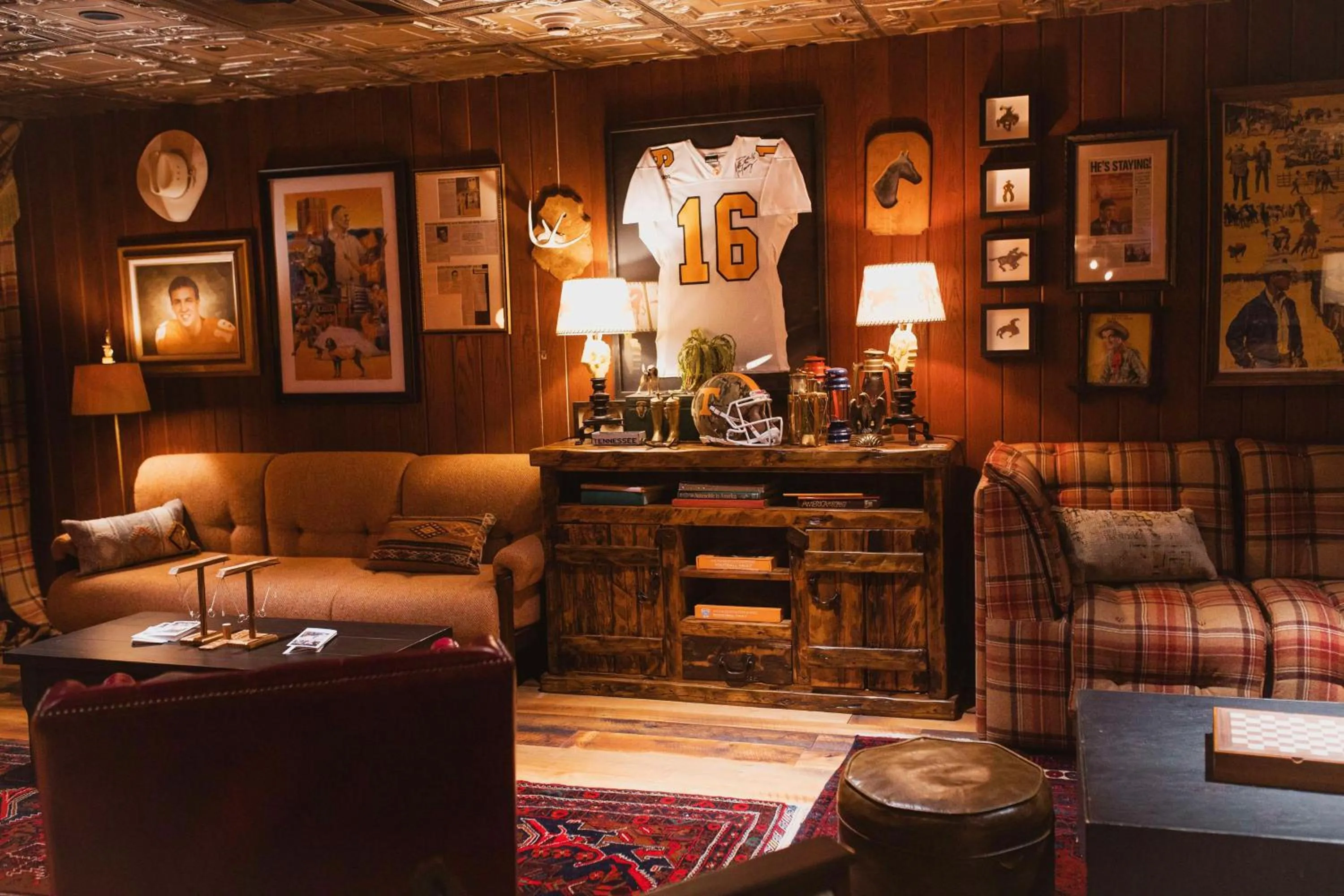 Dining area in Graduate by Hilton Knoxville