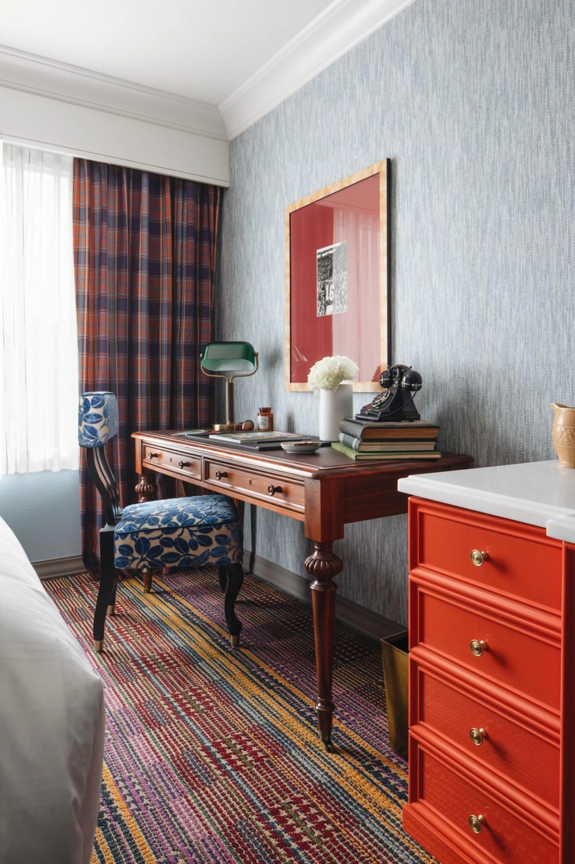 Bed in Graduate by Hilton Knoxville