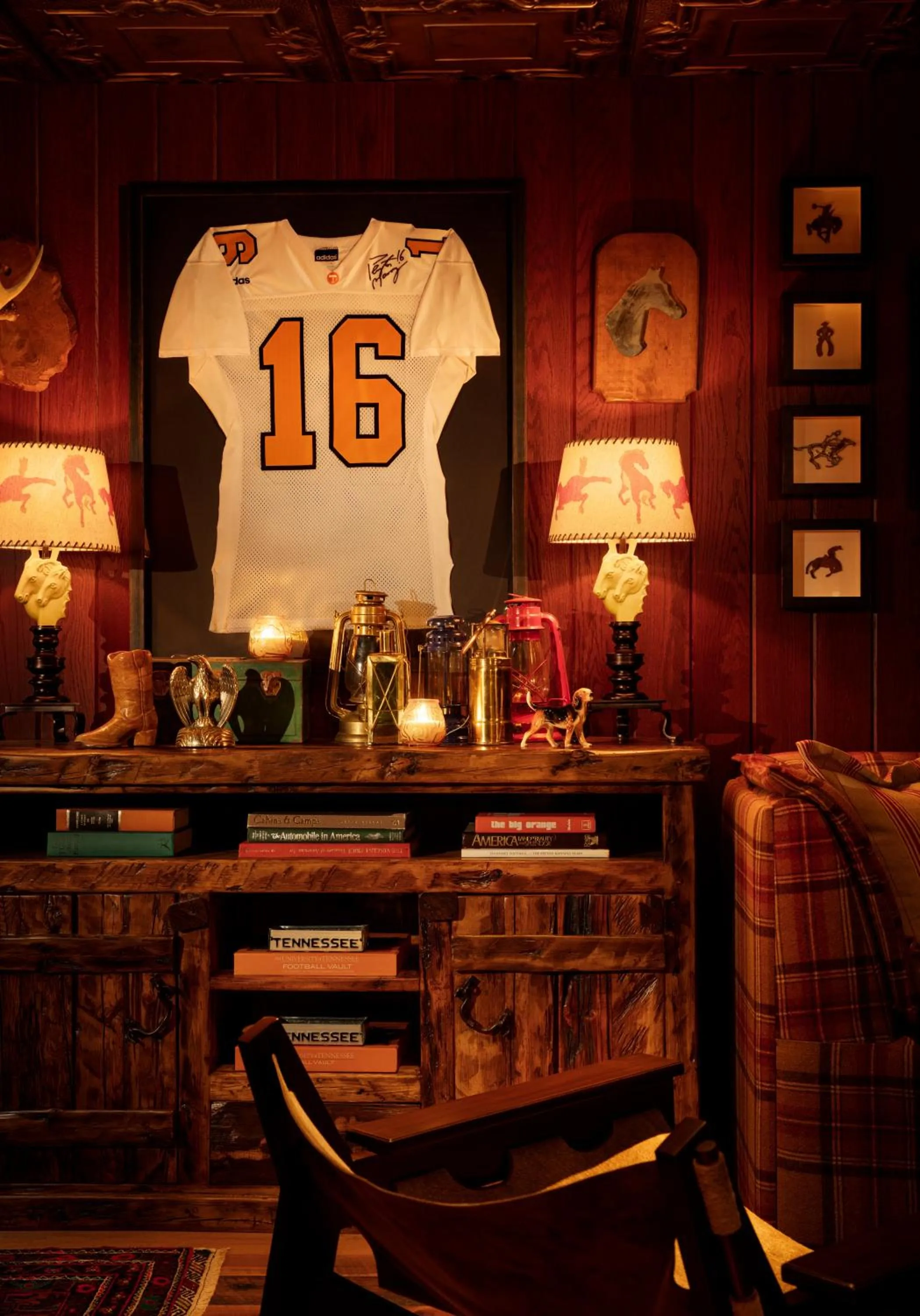 Lounge or bar in Graduate by Hilton Knoxville