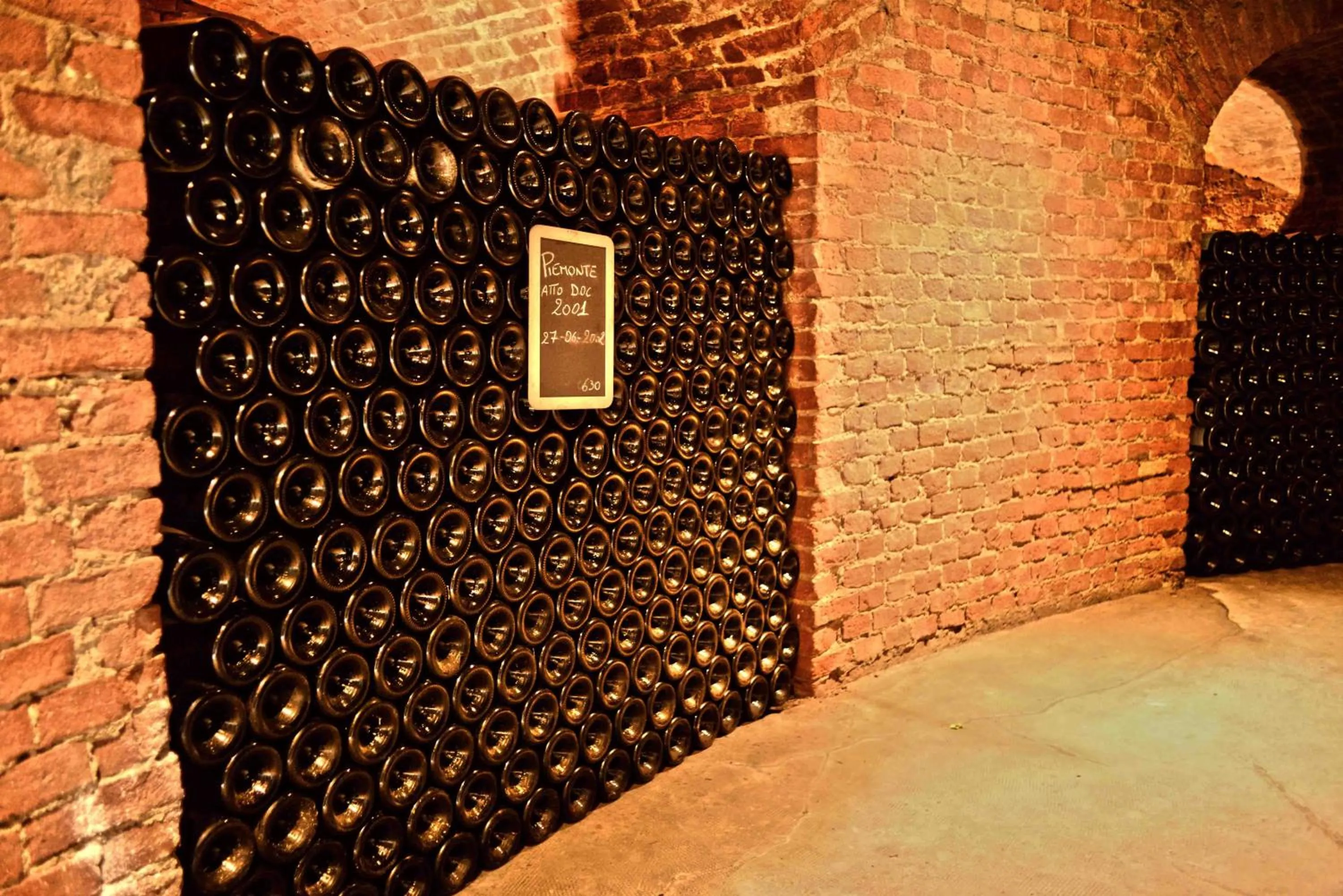 Alcoholic drinks in Villaggio Narrante - Le Case dei Conti Mirafiore