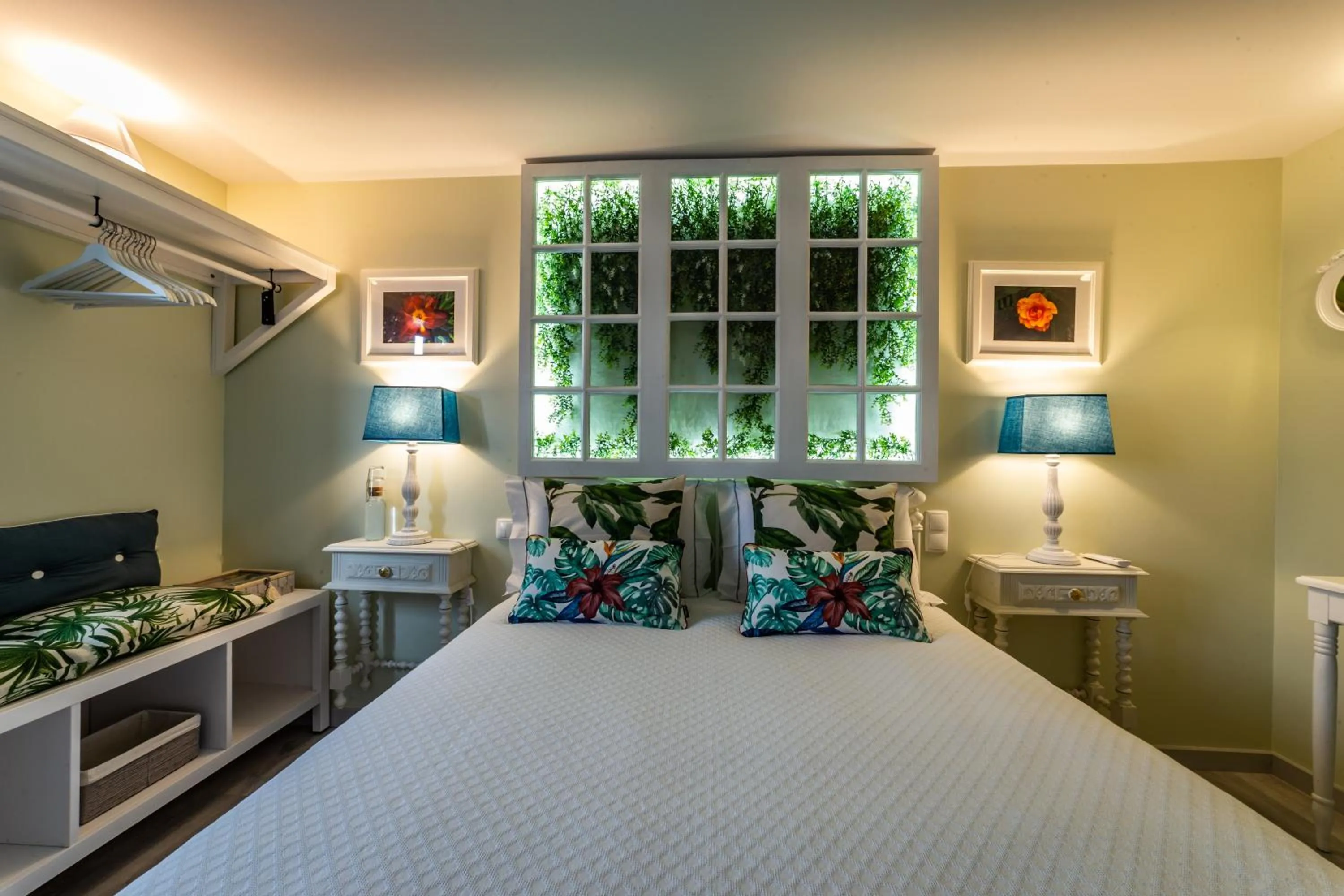 Bed in My Bed in pico