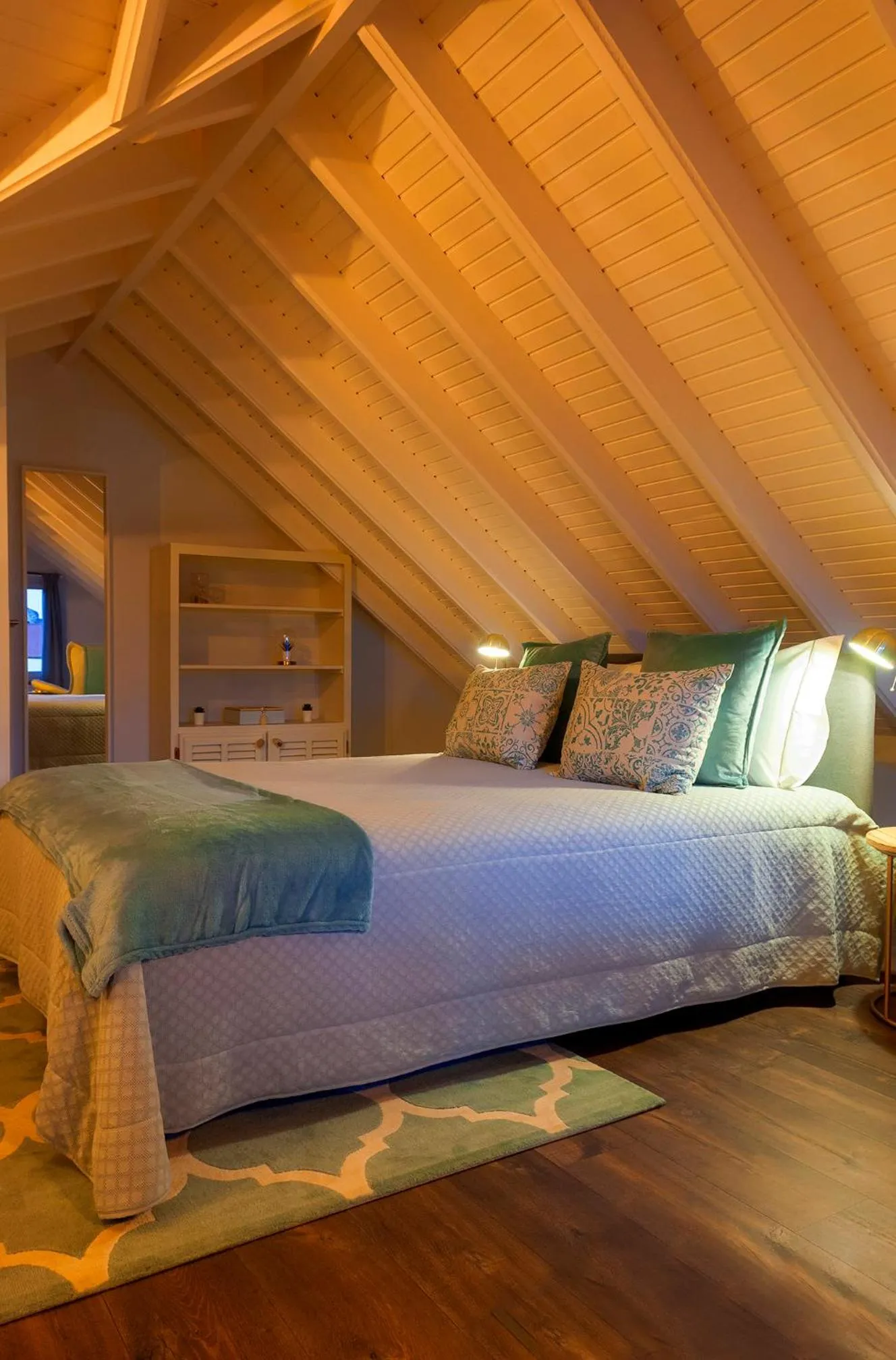 Bed in My Bed in pico