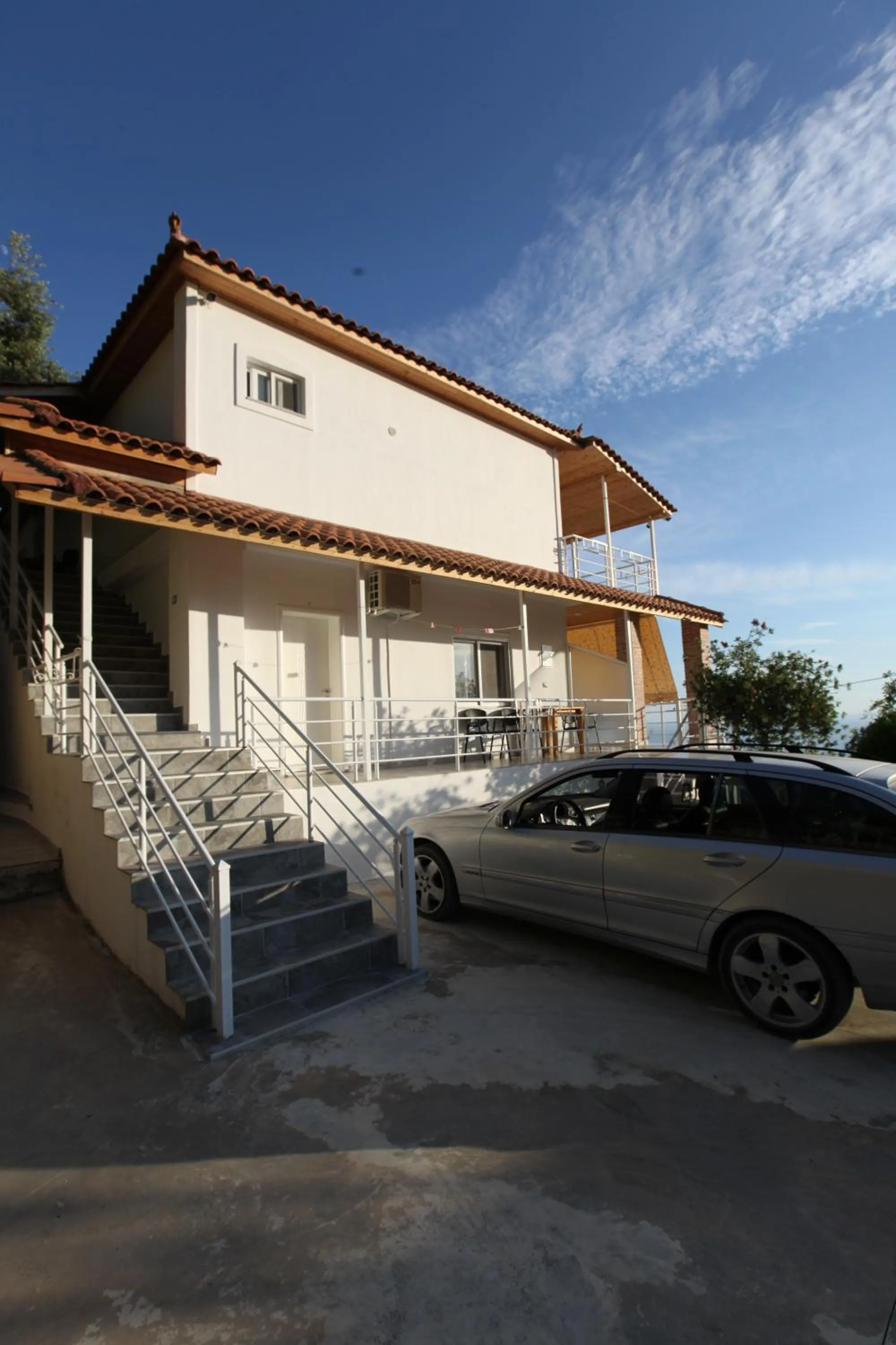 Property building in Vila Riza Veliu