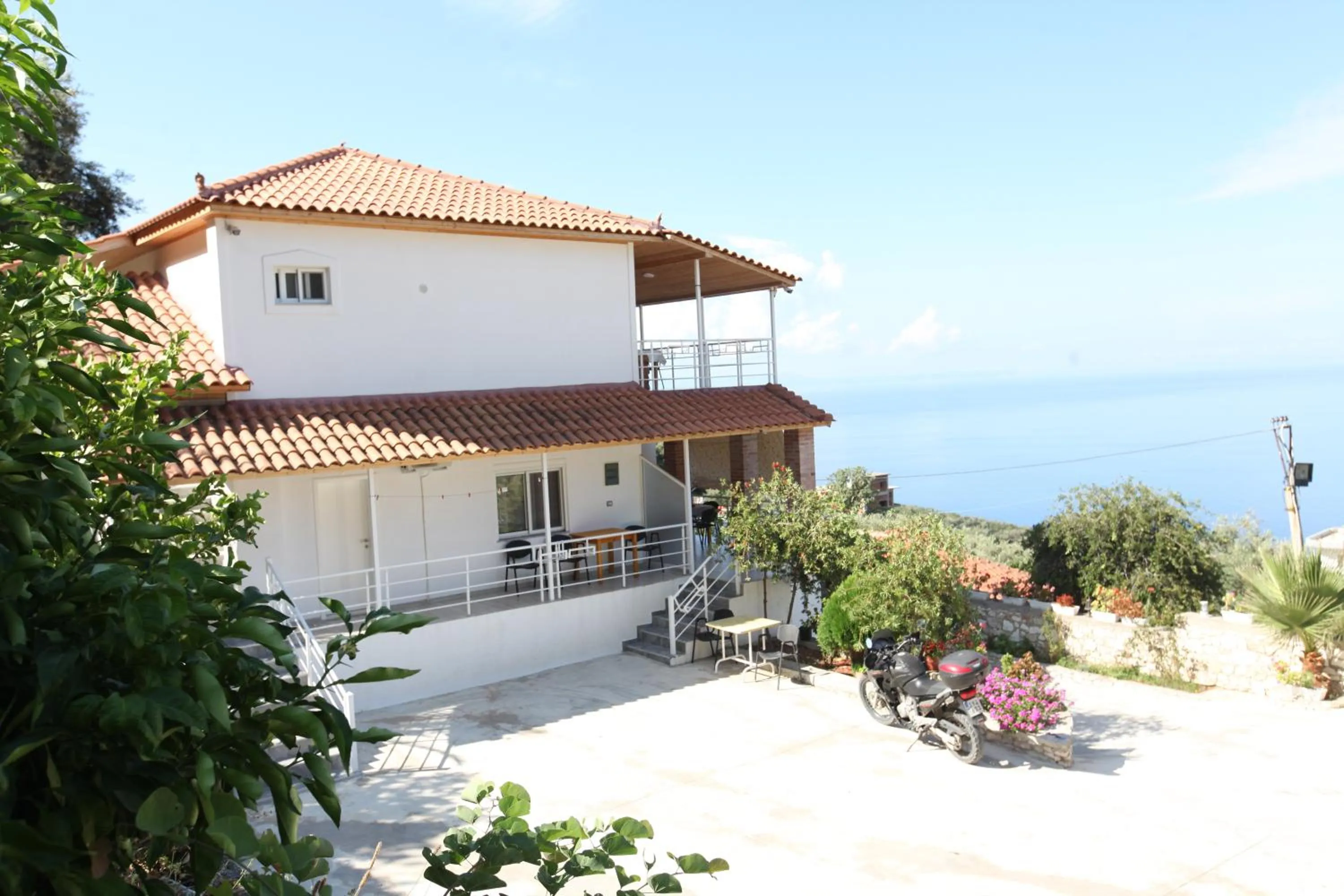Property building in Vila Riza Veliu