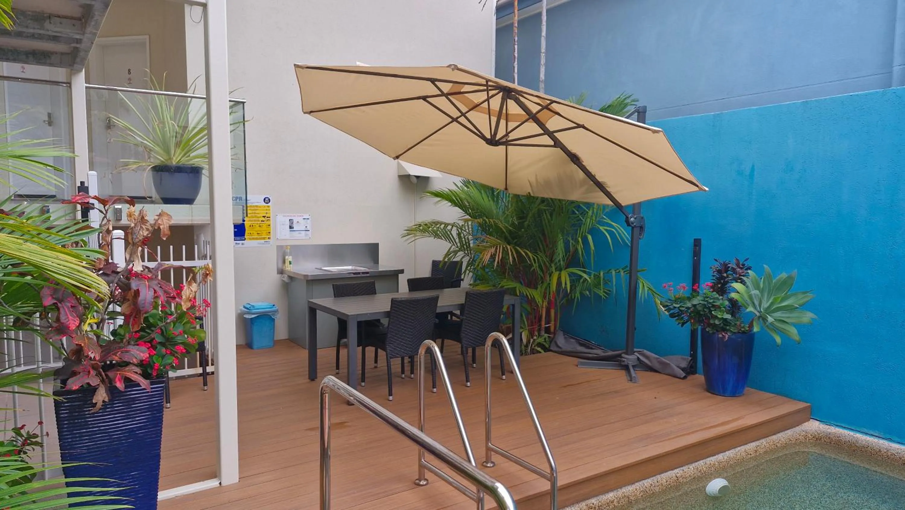 BBQ facilities in Macrossan House Boutique Holiday Apartments