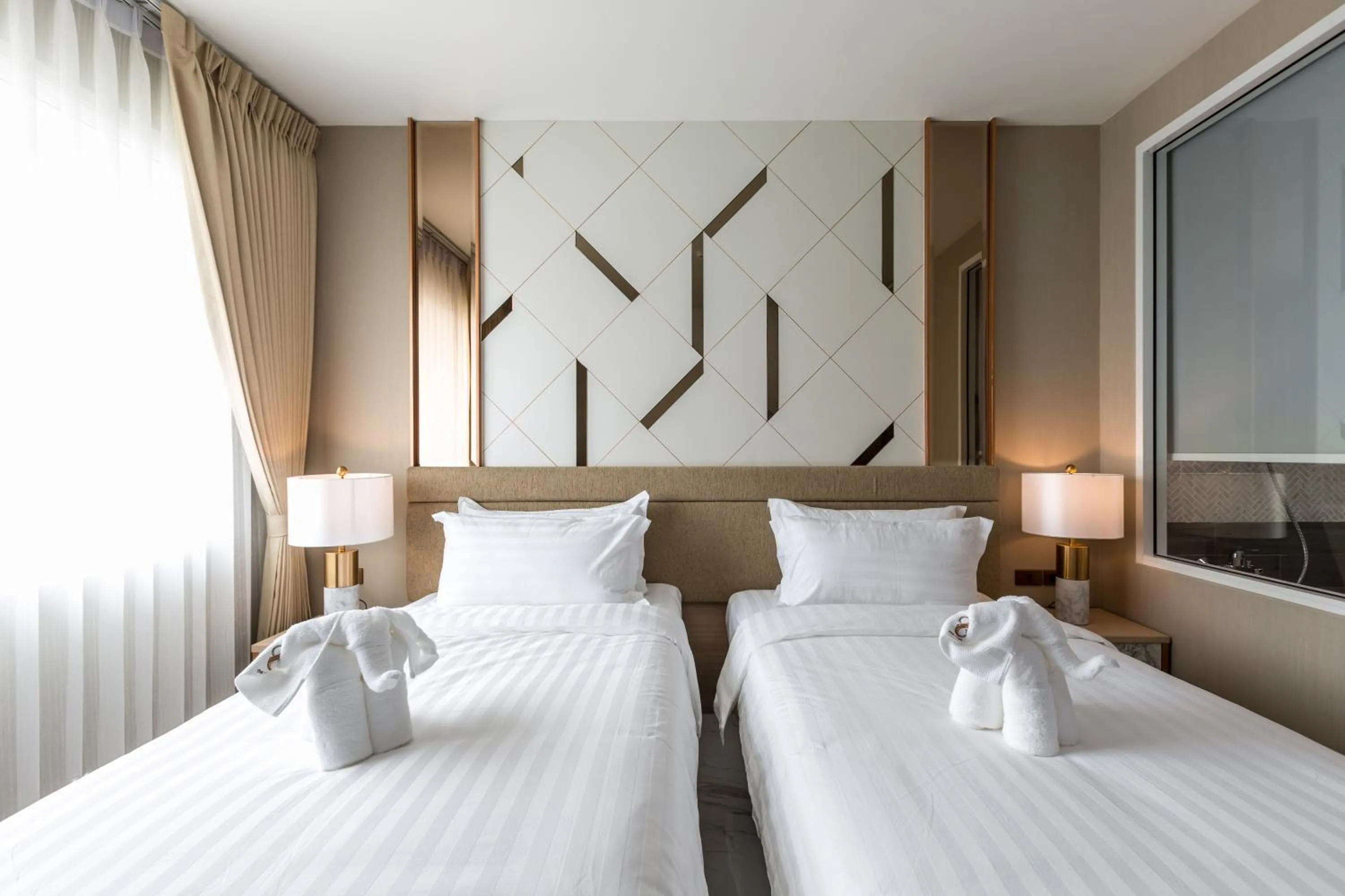 Bed in The 8 Hotel Udonthani