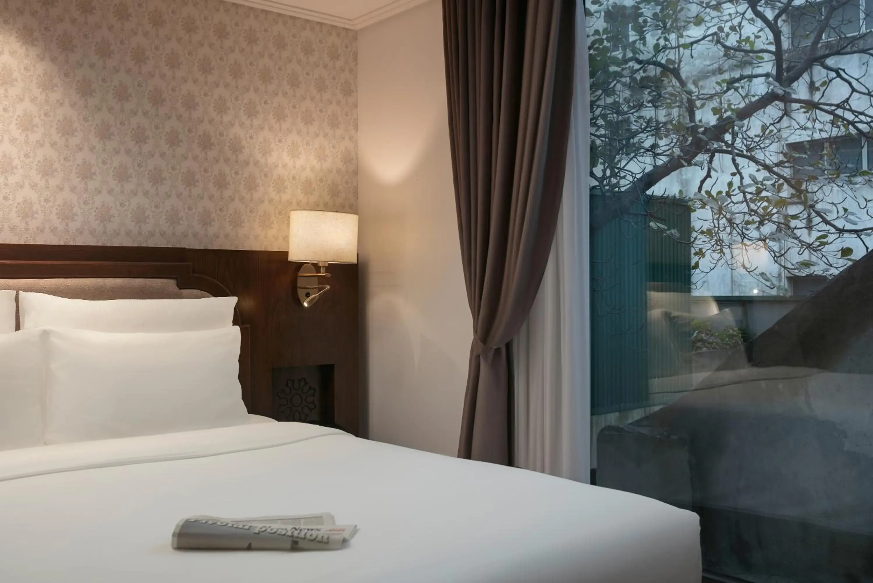 Bed in The Oriental Jade Hotel Bed in The Oriental Jade Hotel