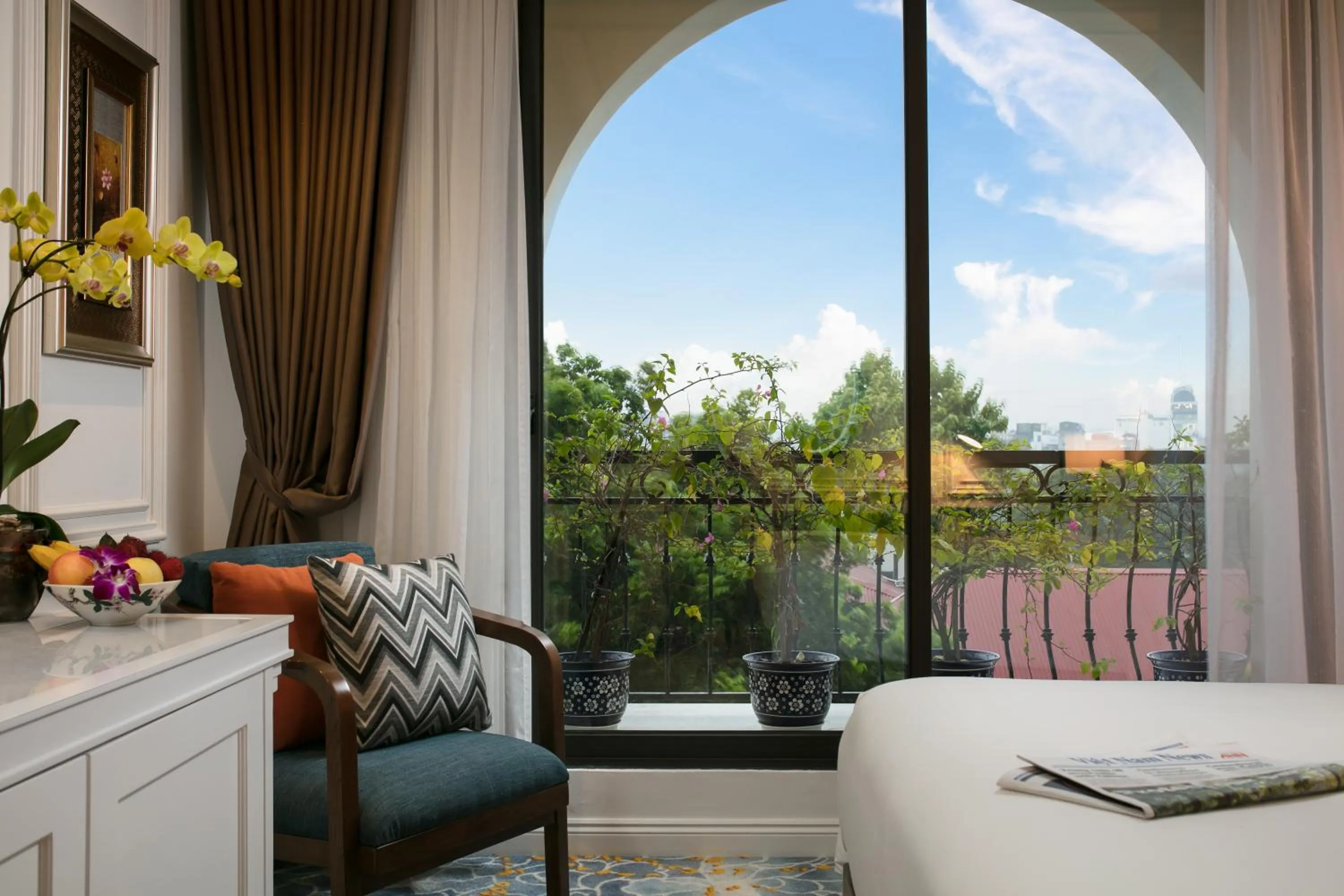 Garden in The Oriental Jade Hotel