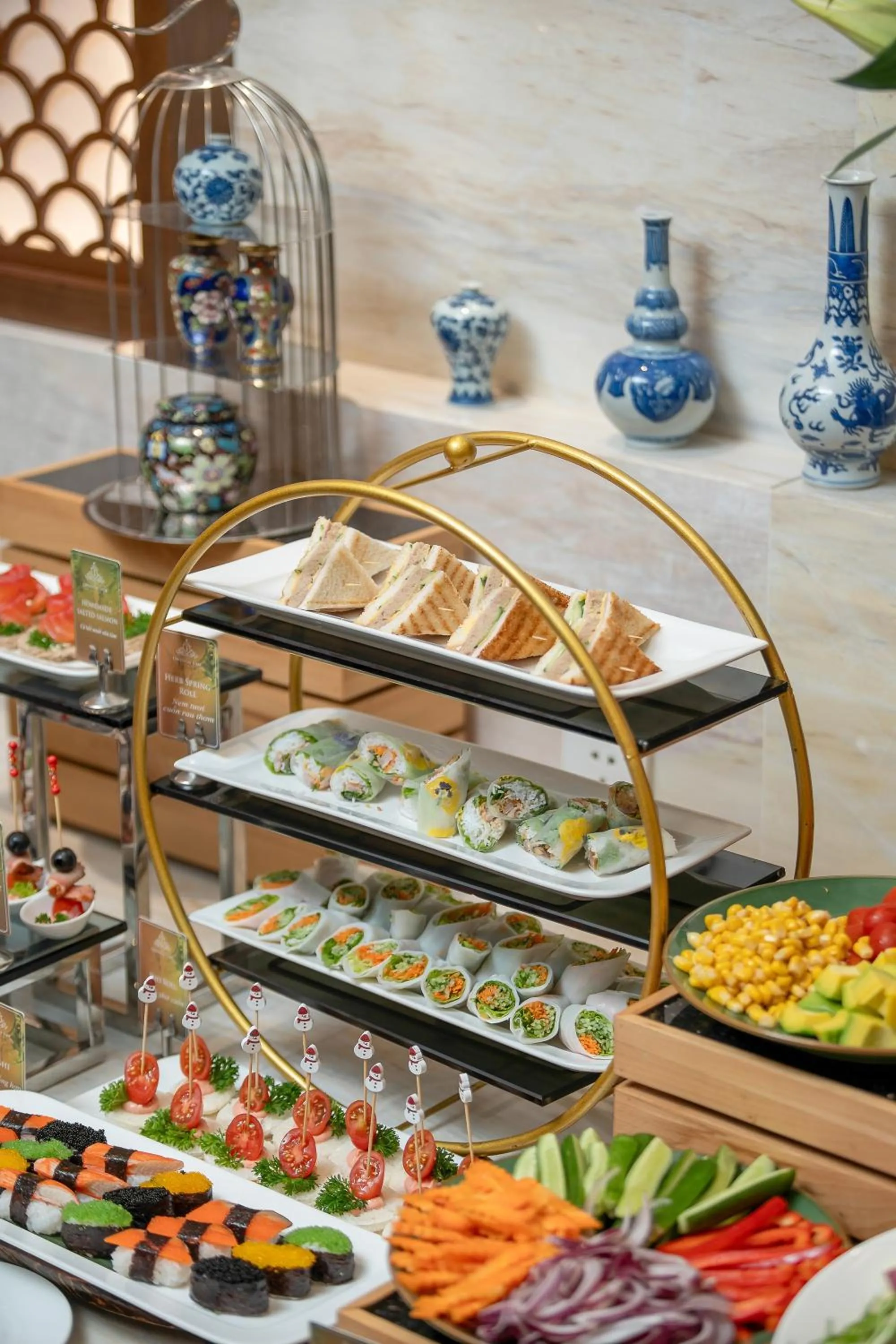 Food and drinks in The Oriental Jade Hotel