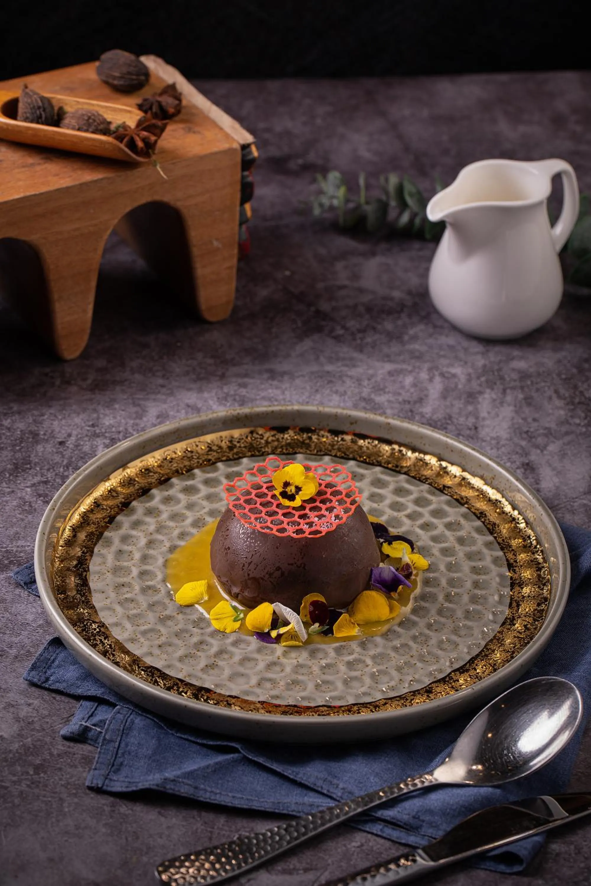 Food and drinks in The Oriental Jade Hotel