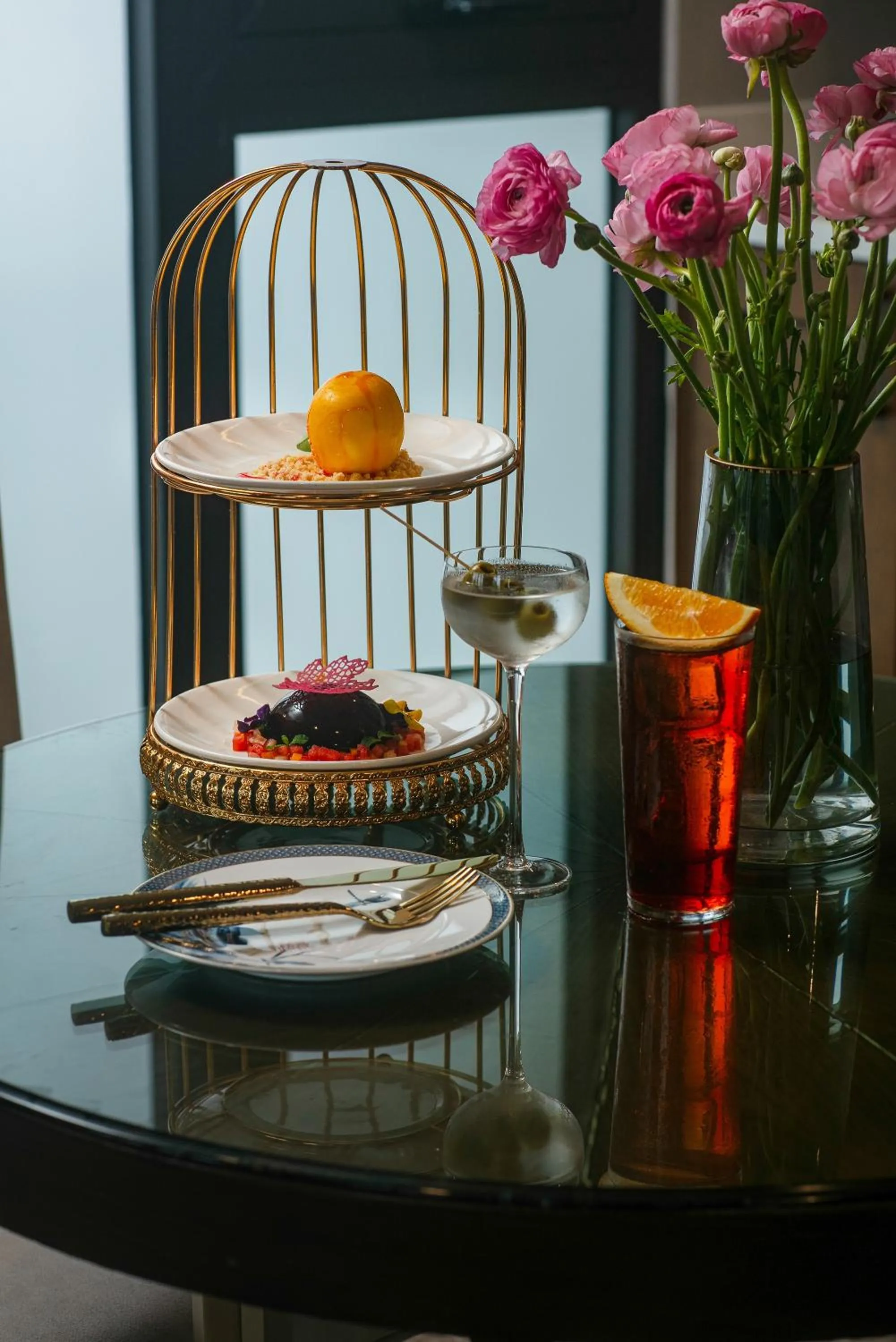 Food and drinks in The Oriental Jade Hotel