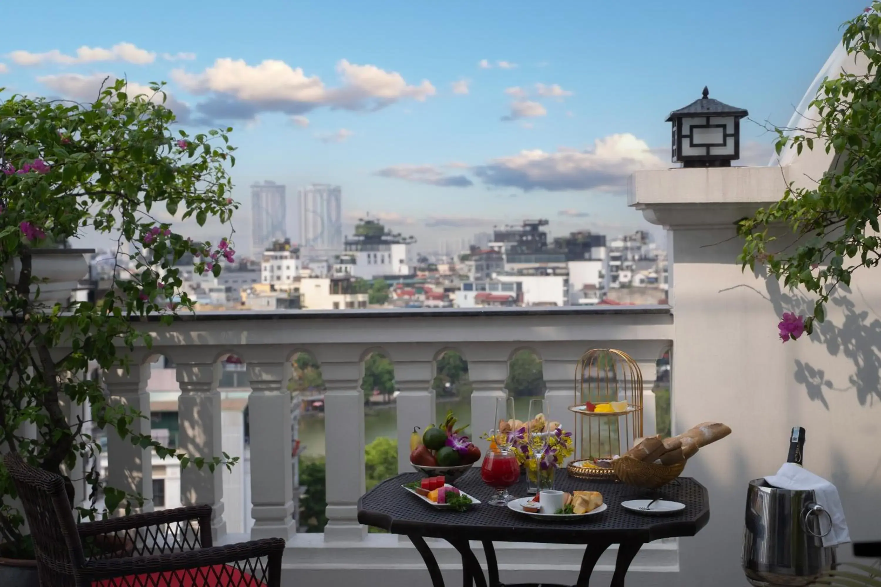 Property building in The Oriental Jade Hotel Property building in The Oriental Jade Hotel