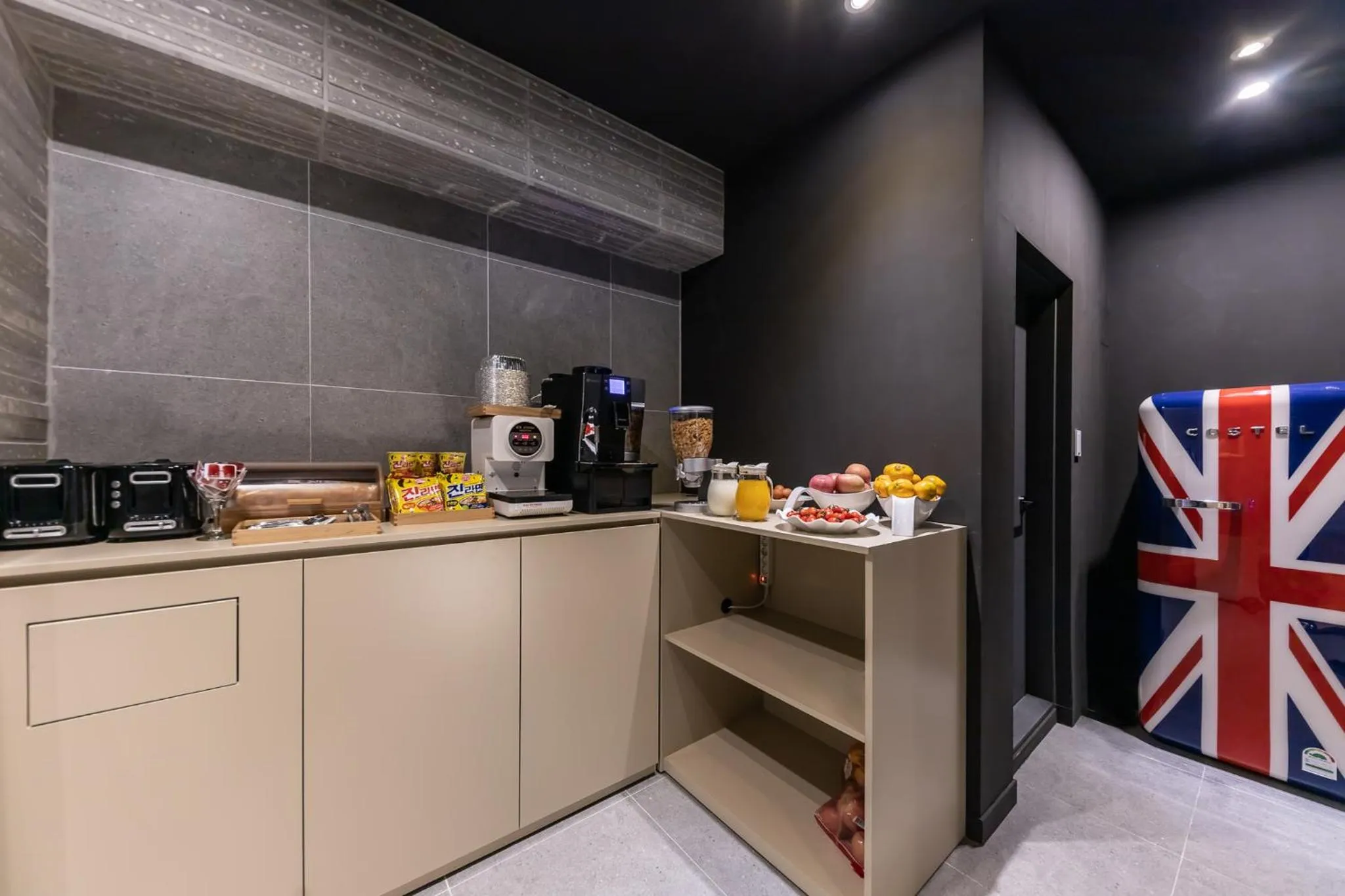 Breakfast in Brown Dot Hotel Seong Seo