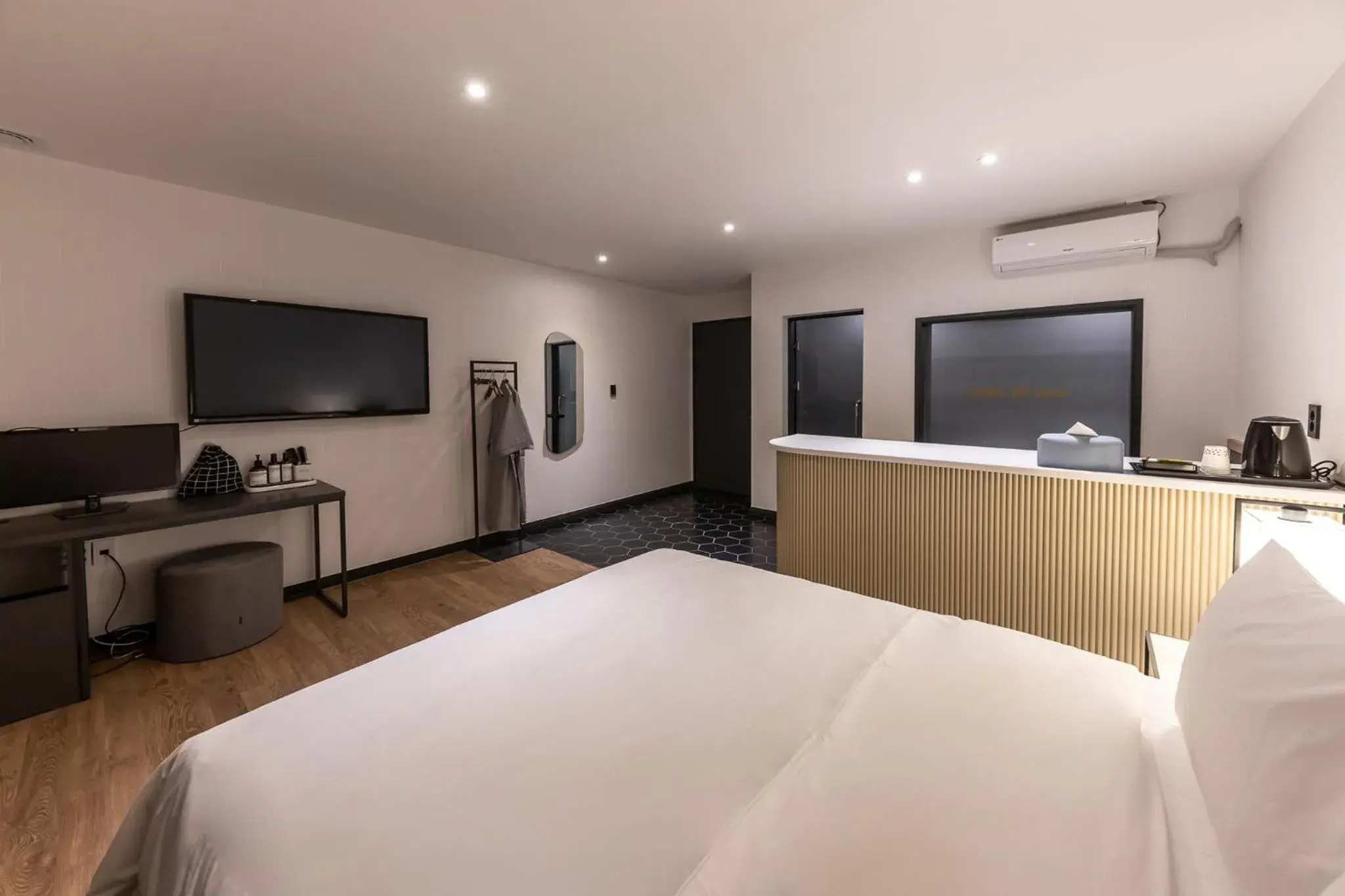 Deluxe Double Room in Brown Dot Hotel Seong Seo Deluxe Double Room in Brown Dot Hotel Seong Seo