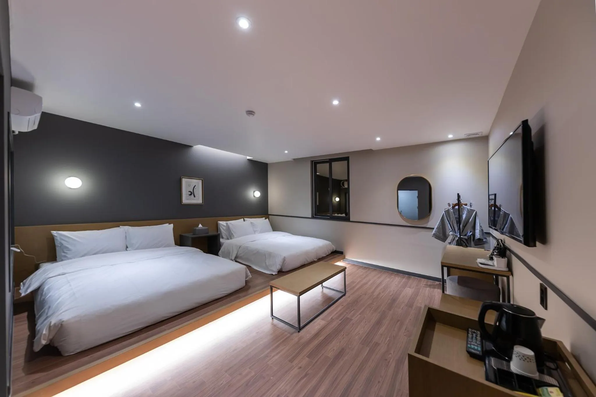 Photo of the whole room, Bed in Brown Dot Hotel Seong Seo