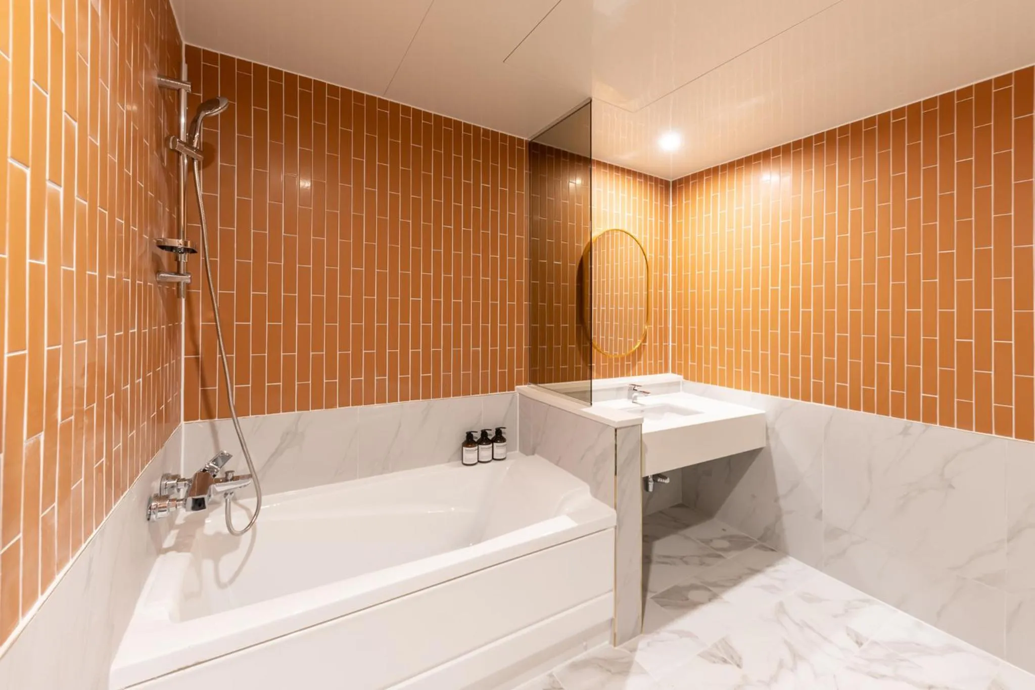 Brown Dot Hotel Seong Seo