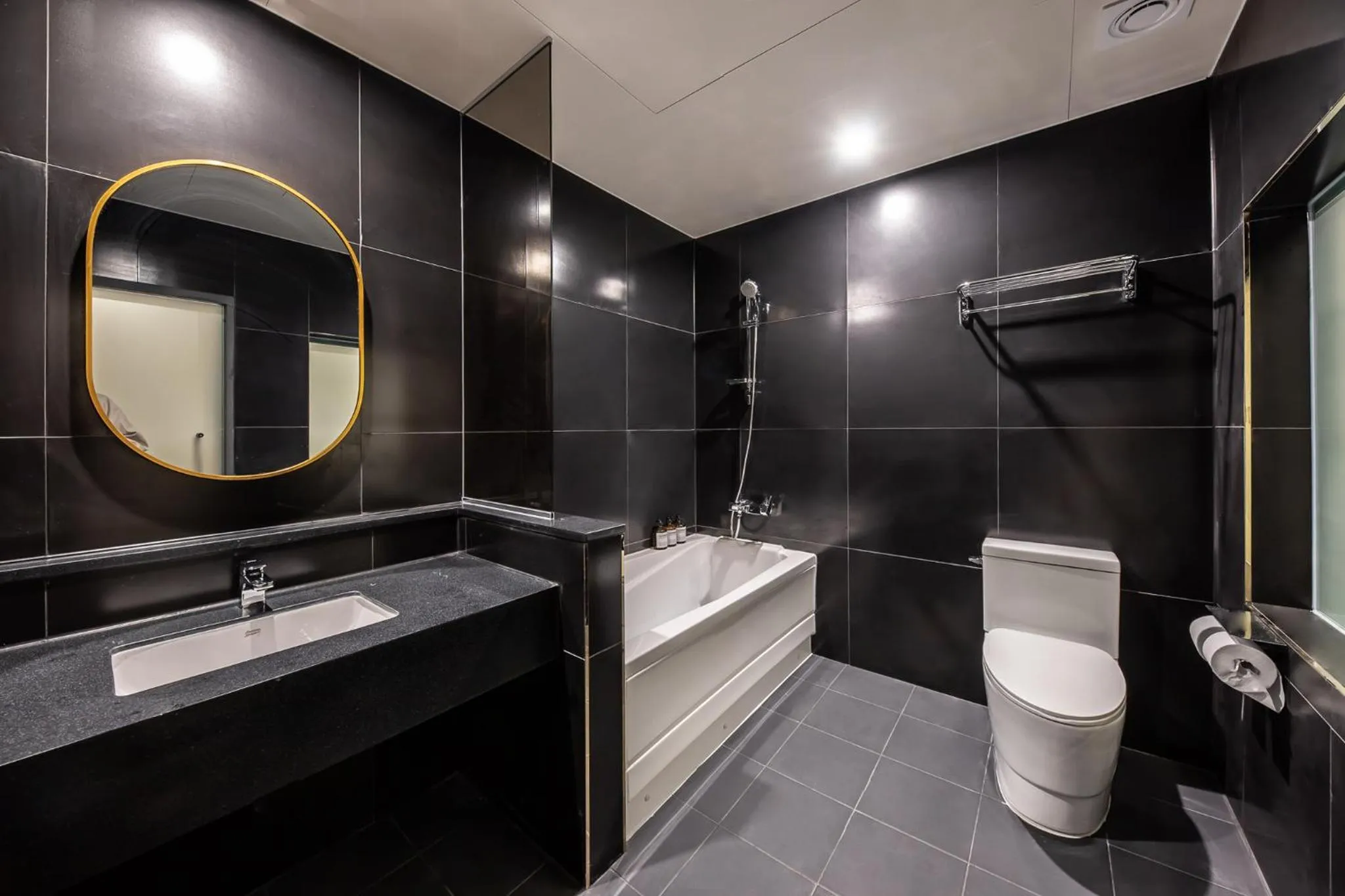 Brown Dot Hotel Seong Seo