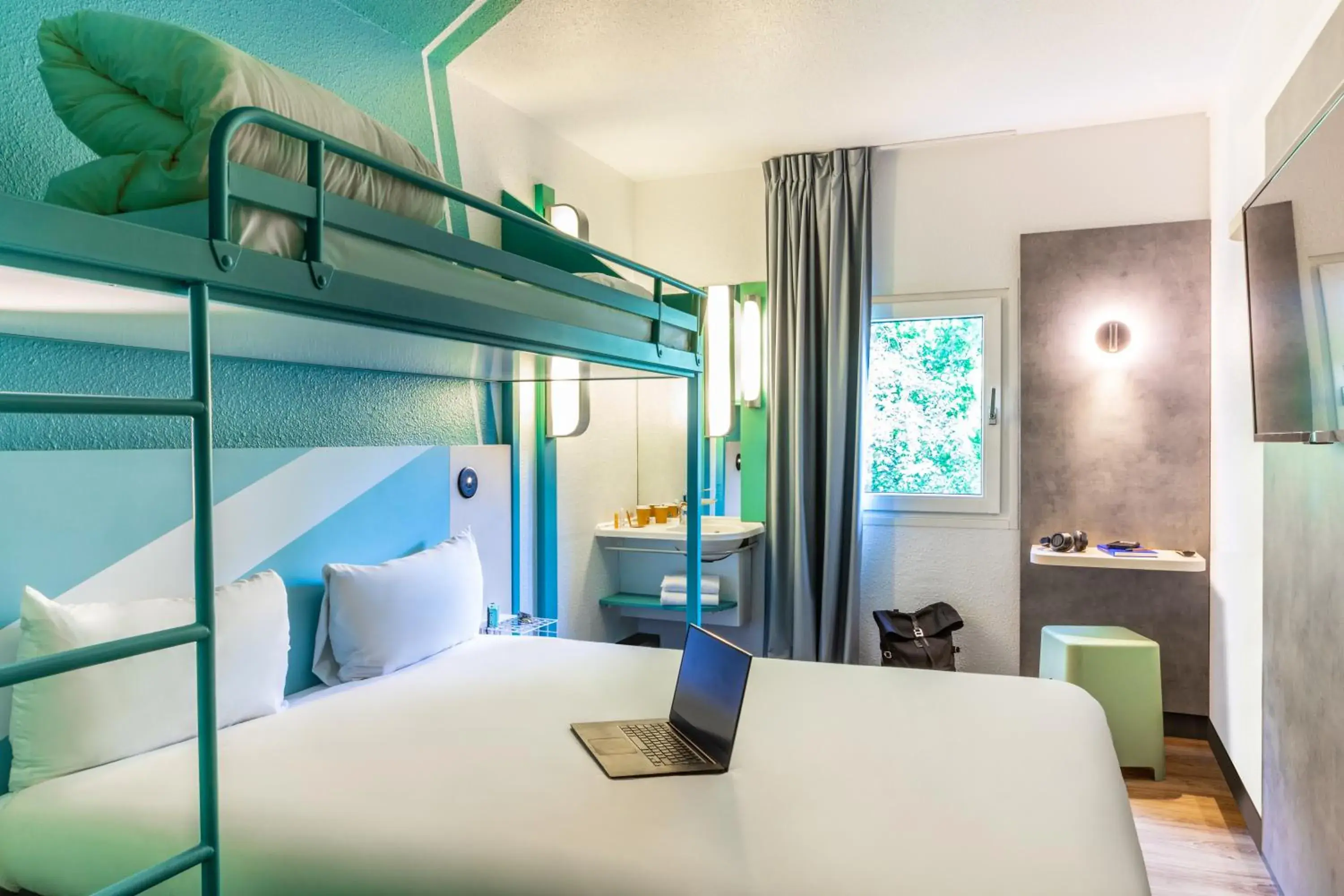 Bedroom, Bed in ibis budget Marne la Vallée Chelles Bedroom, Bed in ibis budget Marne la Vallée Chelles